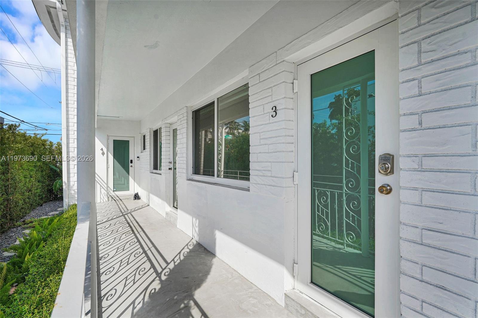 ALTOS DEL MAR NO 3 - Residential Lease