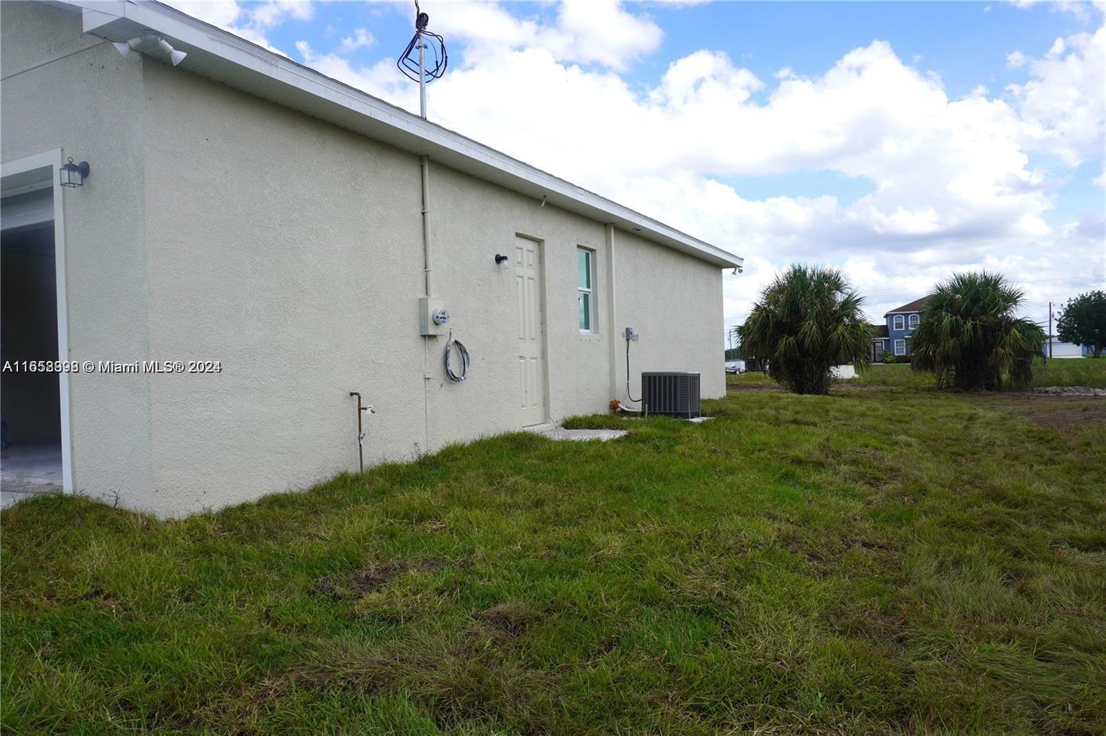 PORT LABELLE - Residential Lease