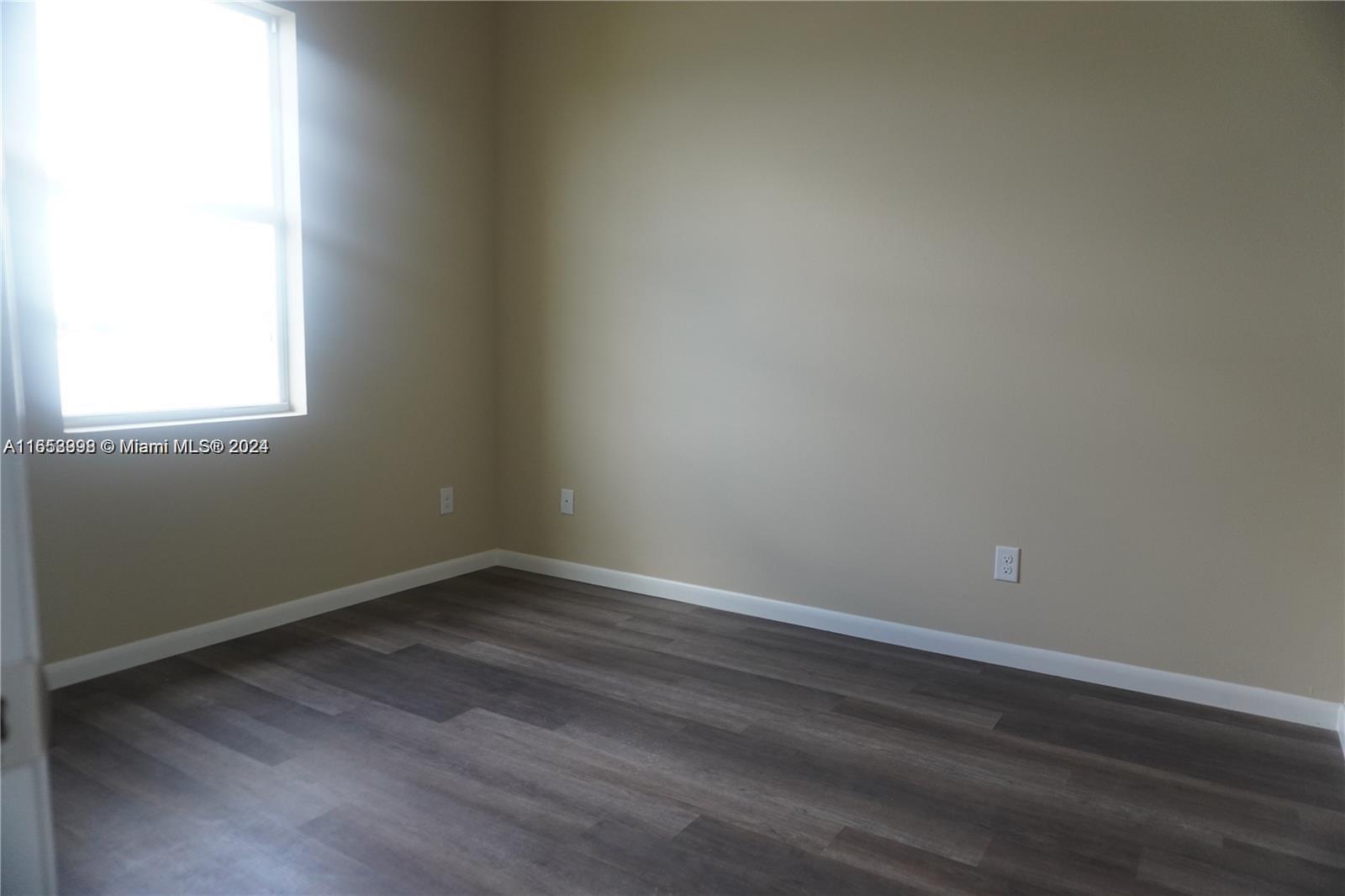 PORT LABELLE - Residential Lease