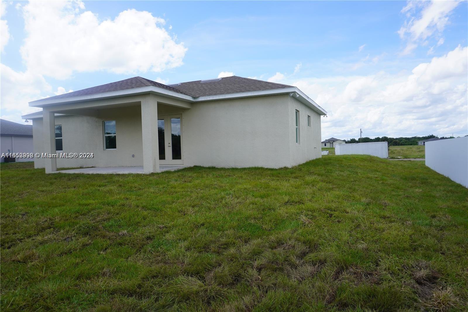 PORT LABELLE - Residential Lease