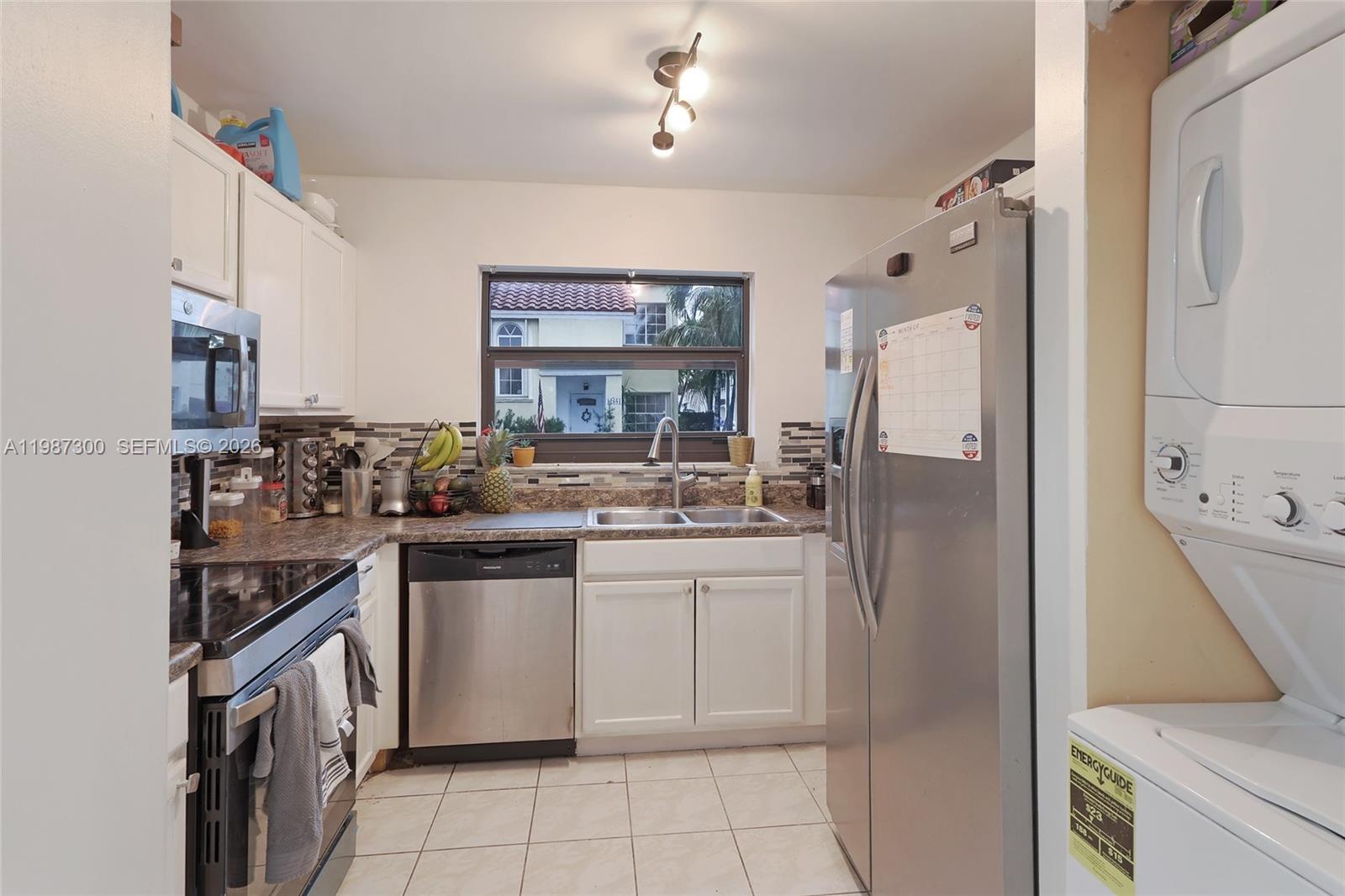 LAKE POINTE SEC 4 - Residential