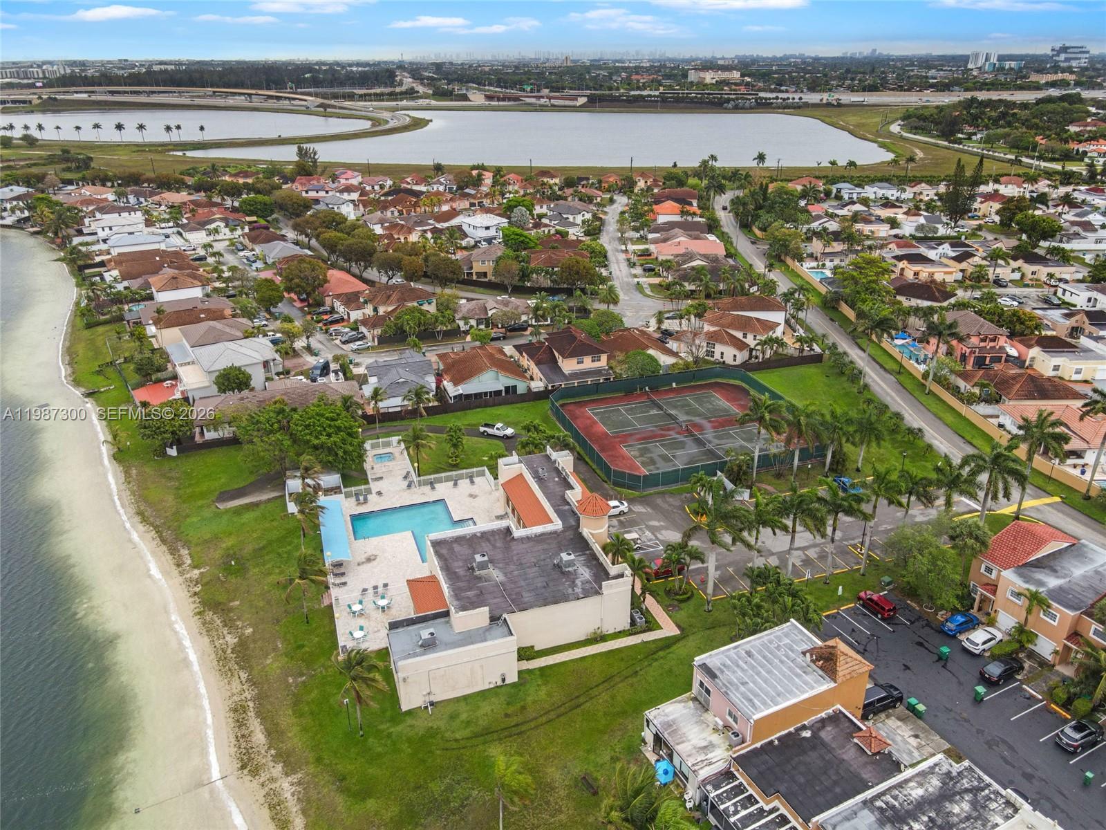 LAKE POINTE SEC 4 - Residential