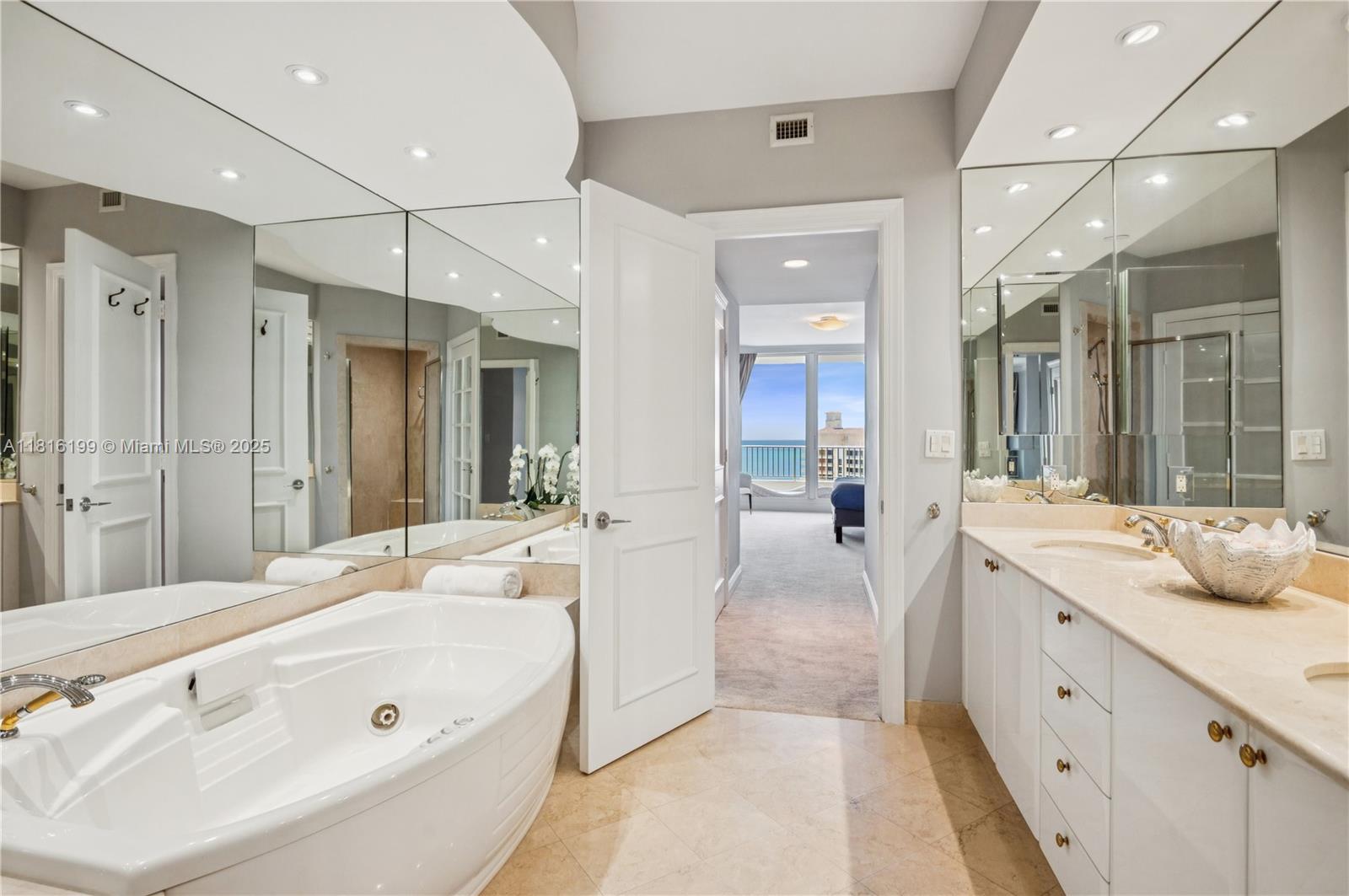 CLUB TOWER THREE CONDO - Residential