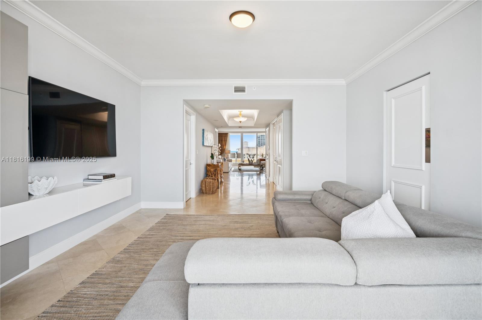 CLUB TOWER THREE CONDO - Residential