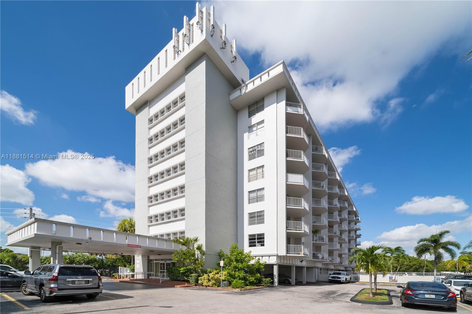 GATEWAY HOUSE CONDO - SOU - Residential Lease