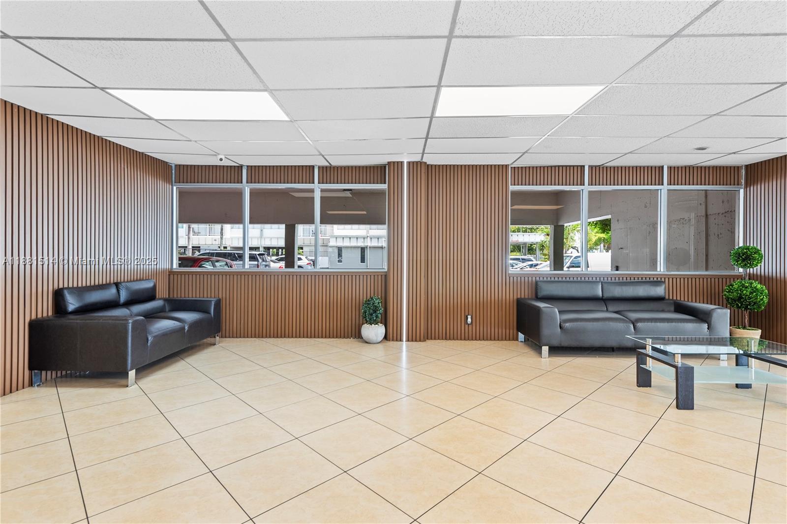 GATEWAY HOUSE CONDO - SOU - Residential Lease