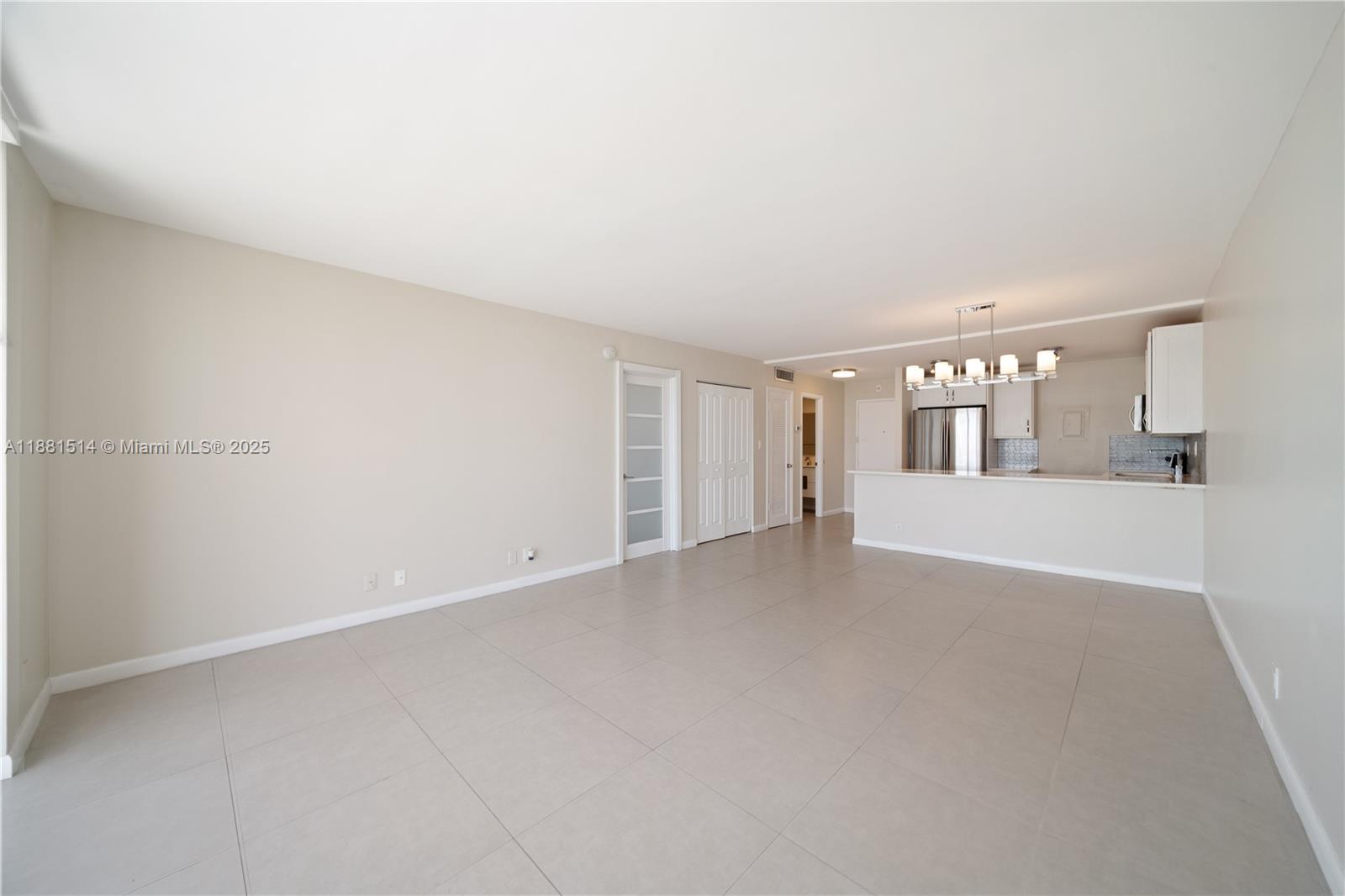 GATEWAY HOUSE CONDO - SOU - Residential Lease