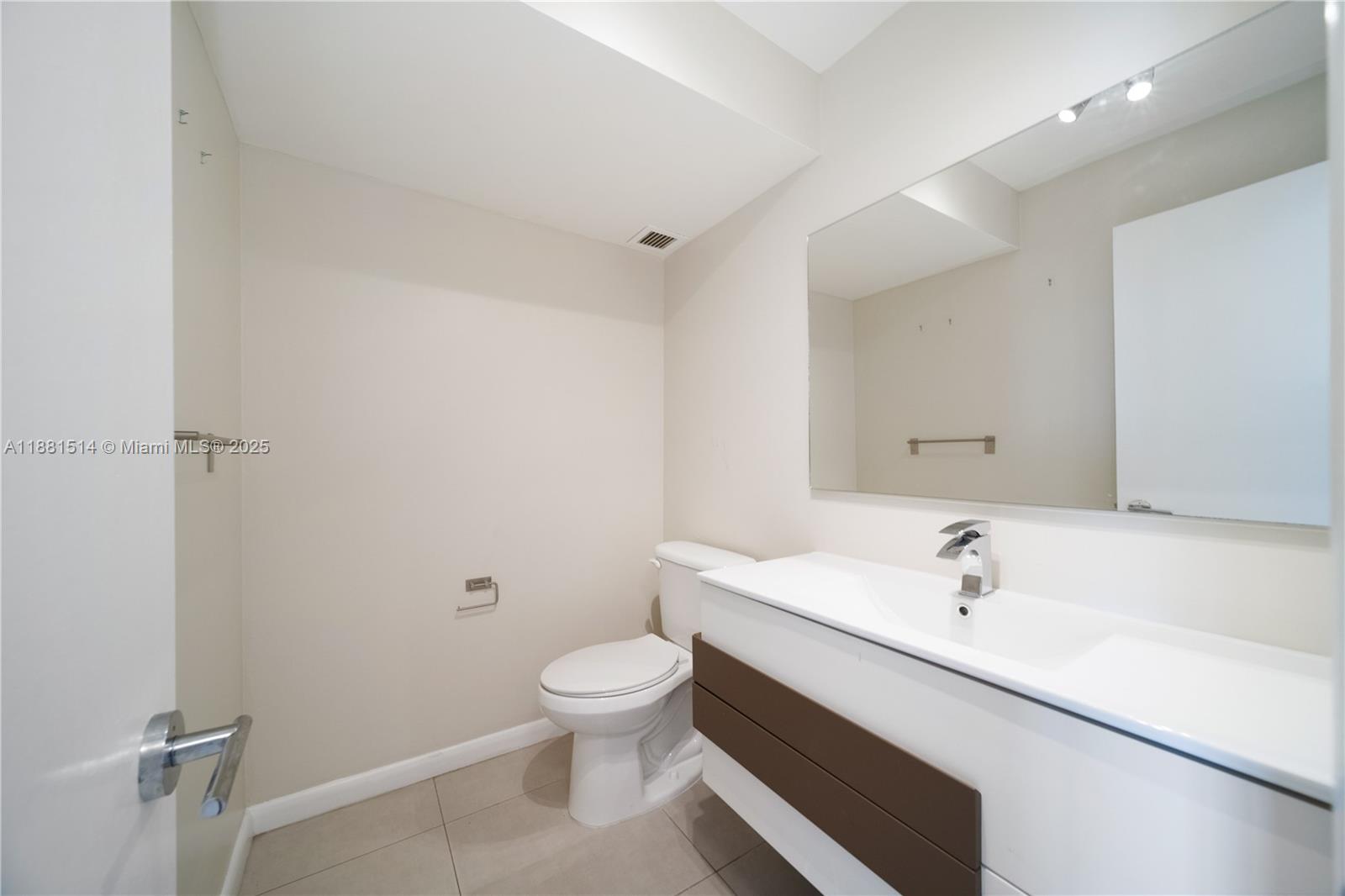 GATEWAY HOUSE CONDO - SOU - Residential Lease