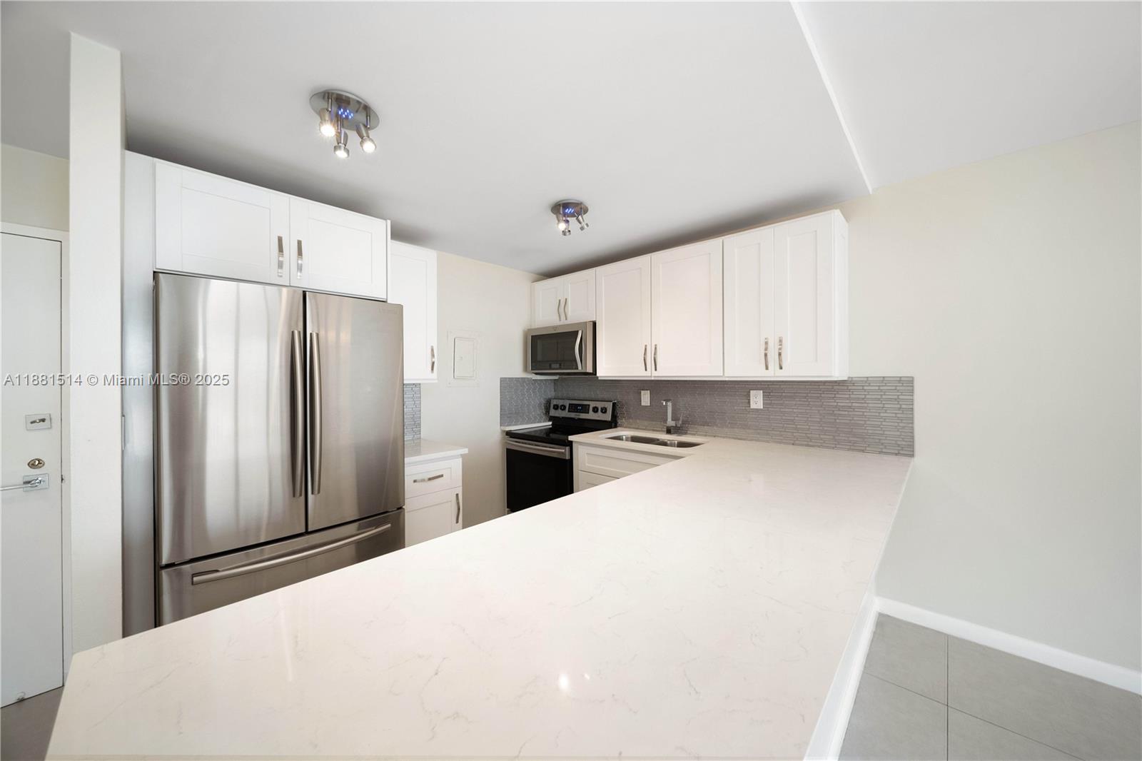 GATEWAY HOUSE CONDO - SOU - Residential Lease