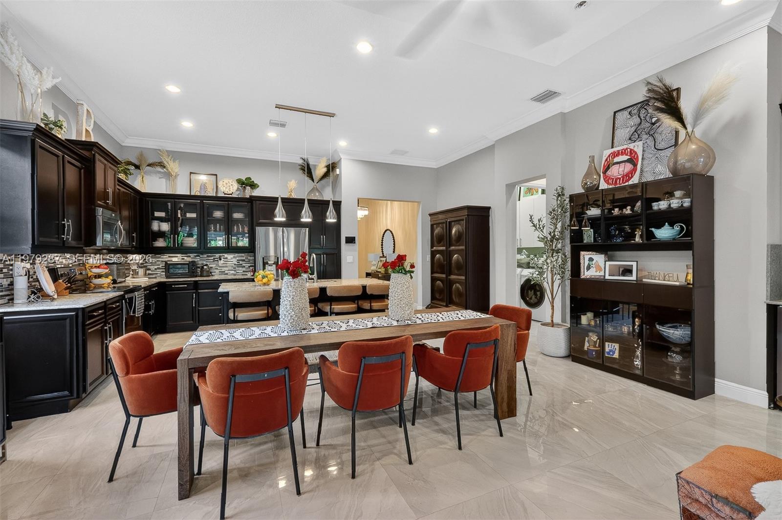 VENETIAN PARC - Residential