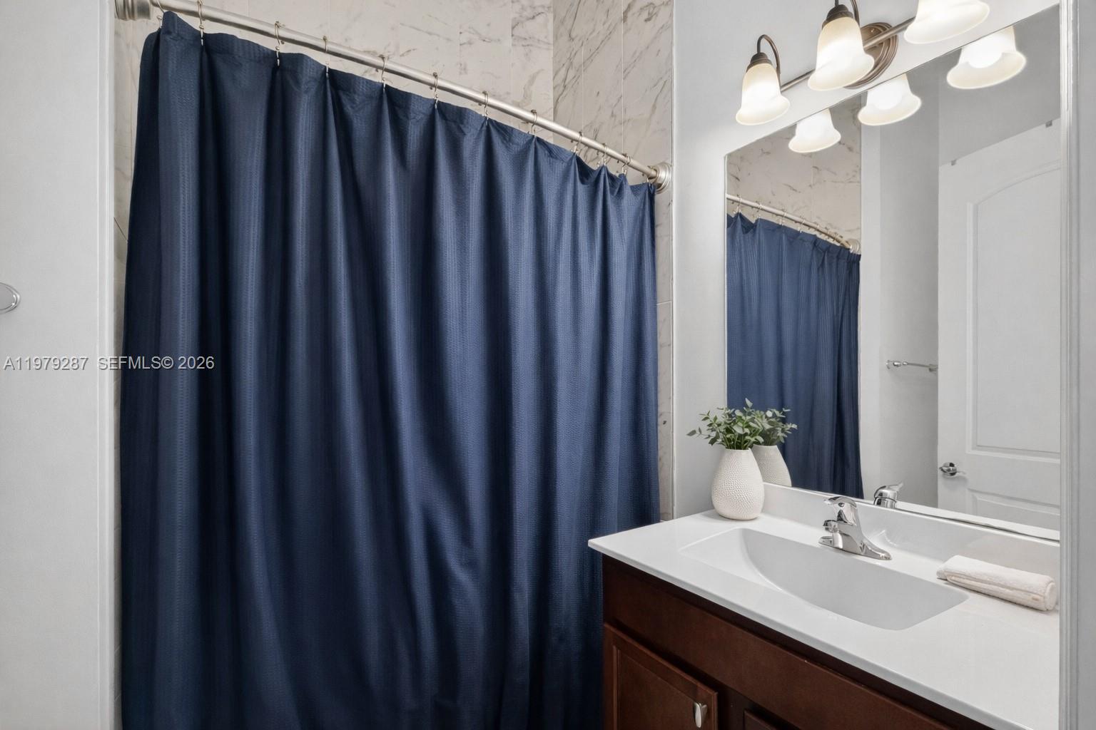 VENETIAN PARC - Residential