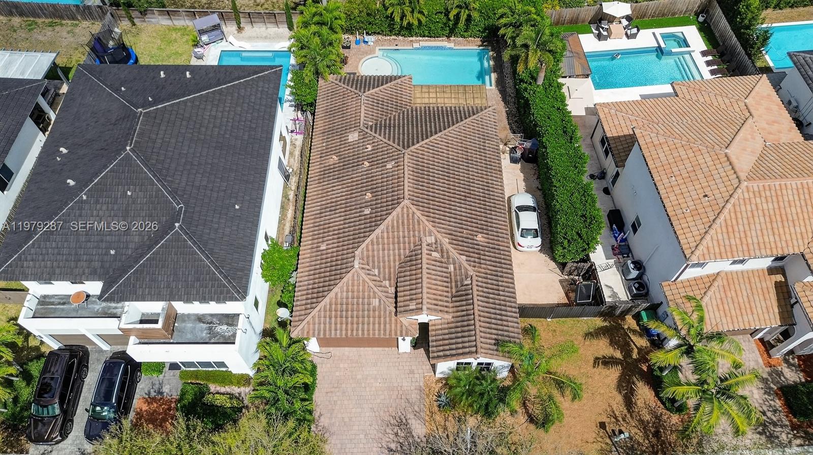 VENETIAN PARC - Residential