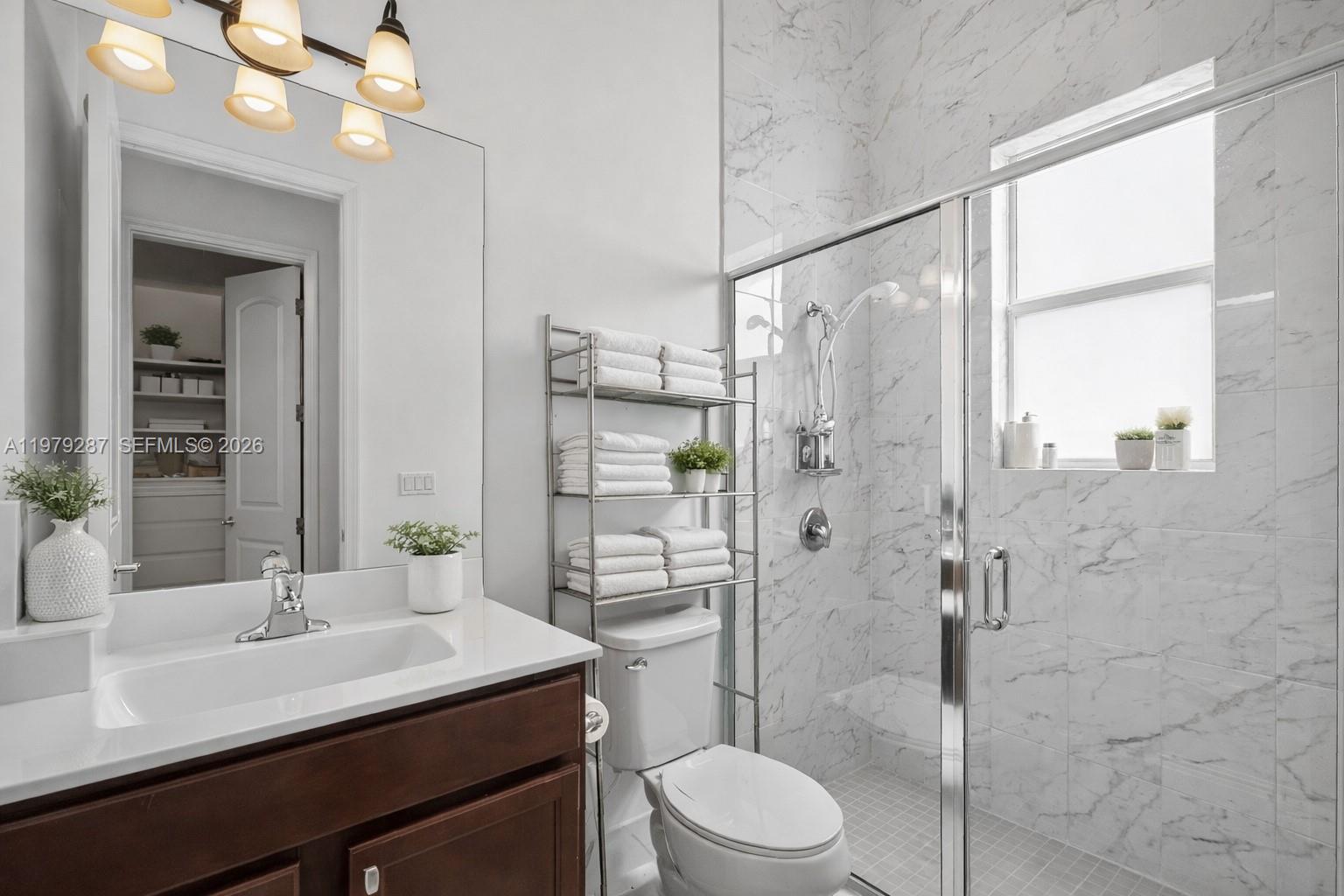 VENETIAN PARC - Residential