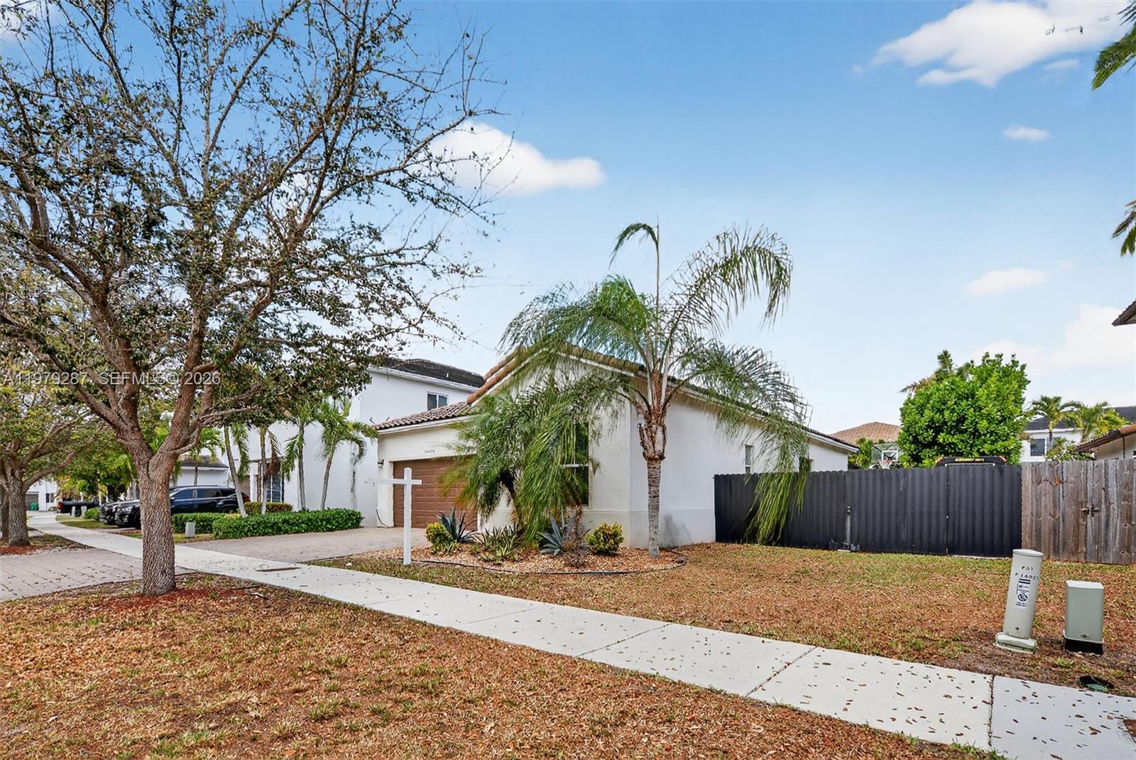 VENETIAN PARC - Residential