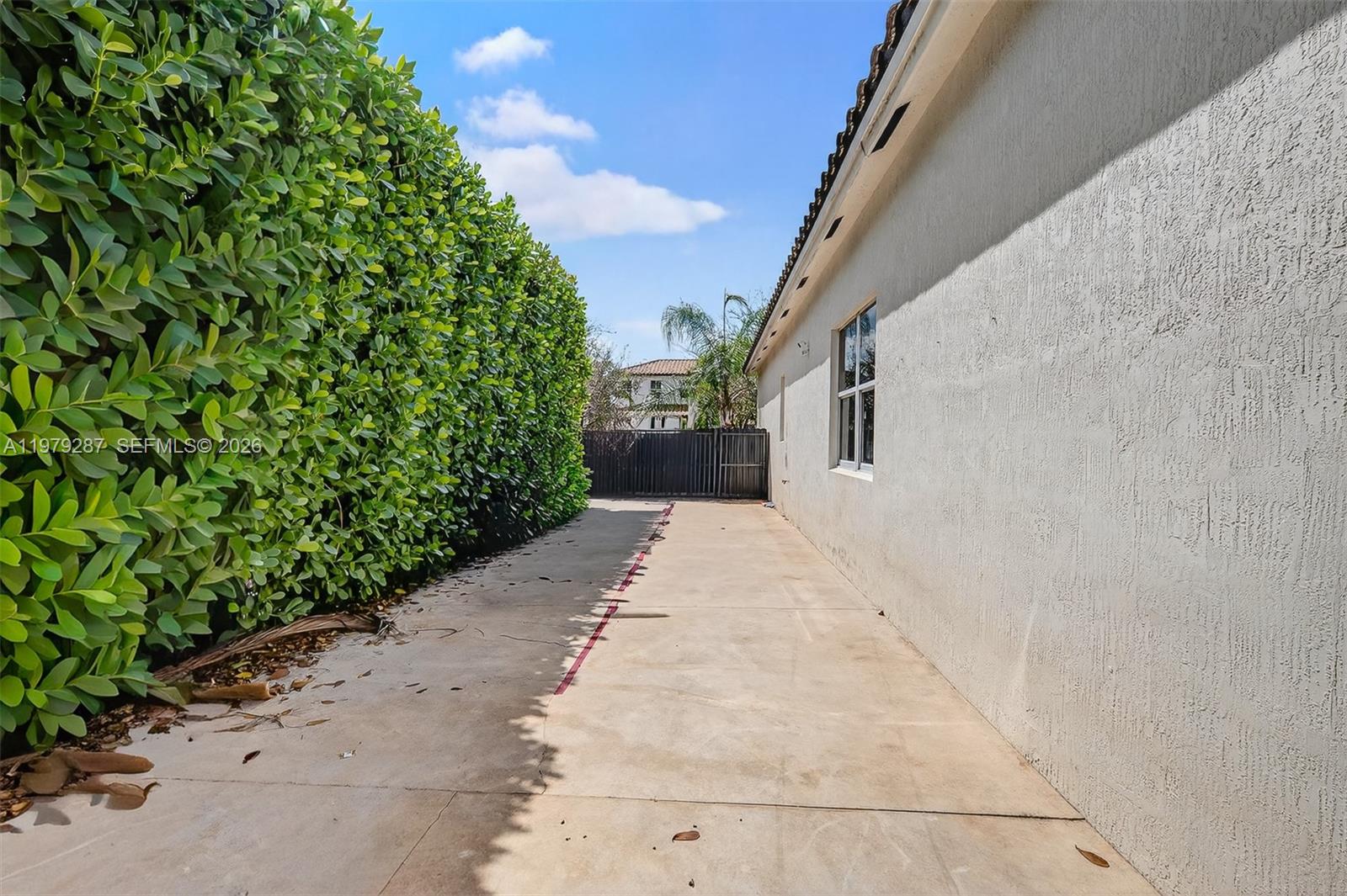 VENETIAN PARC - Residential