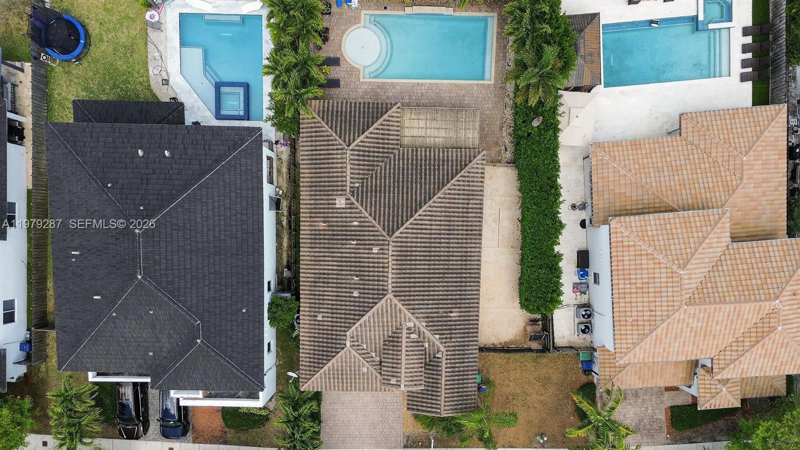 VENETIAN PARC - Residential