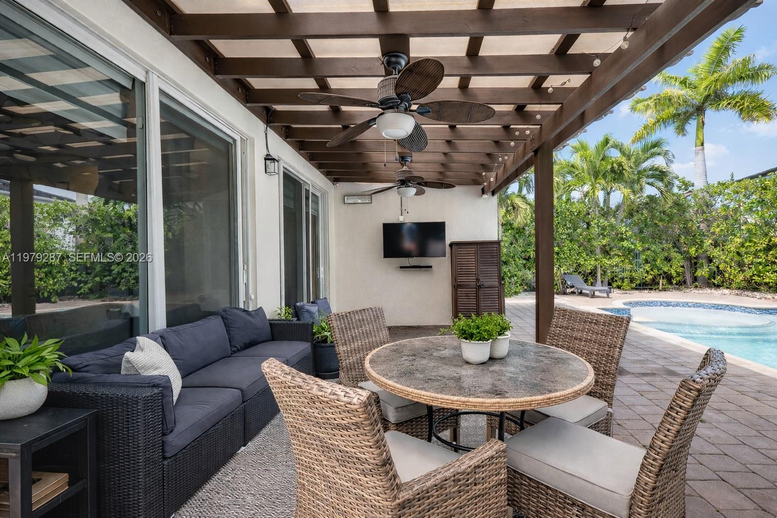 VENETIAN PARC - Residential