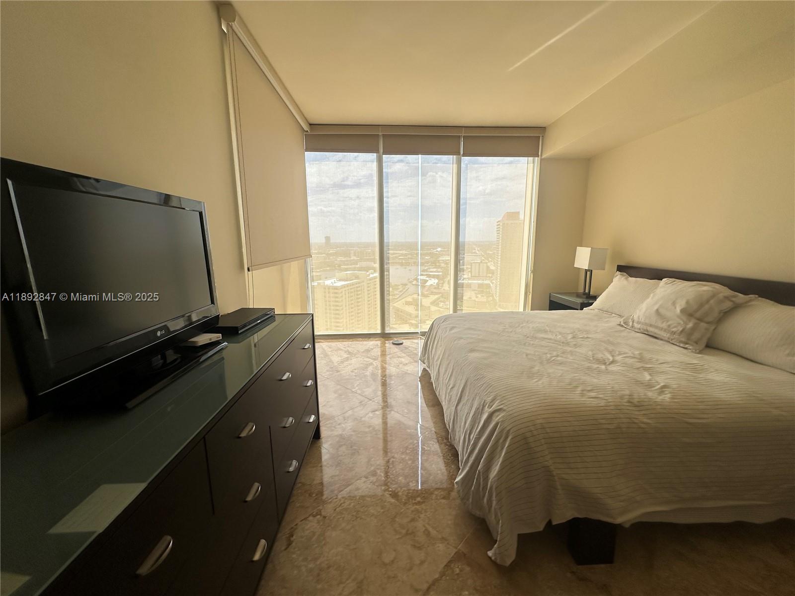 BEACH CLUB THREE CONDO - Residential Lease