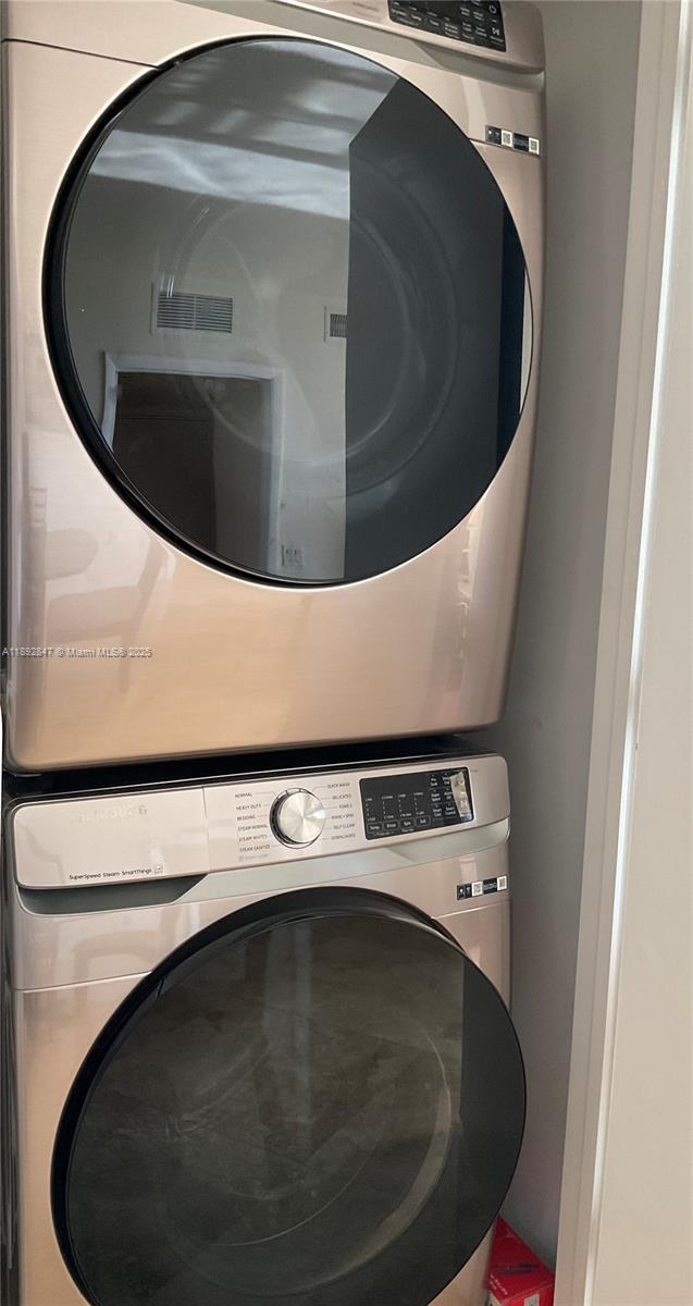 BEACH CLUB THREE CONDO - Residential Lease