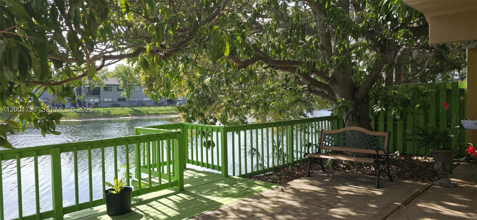 SUNSET SHORES - Residential