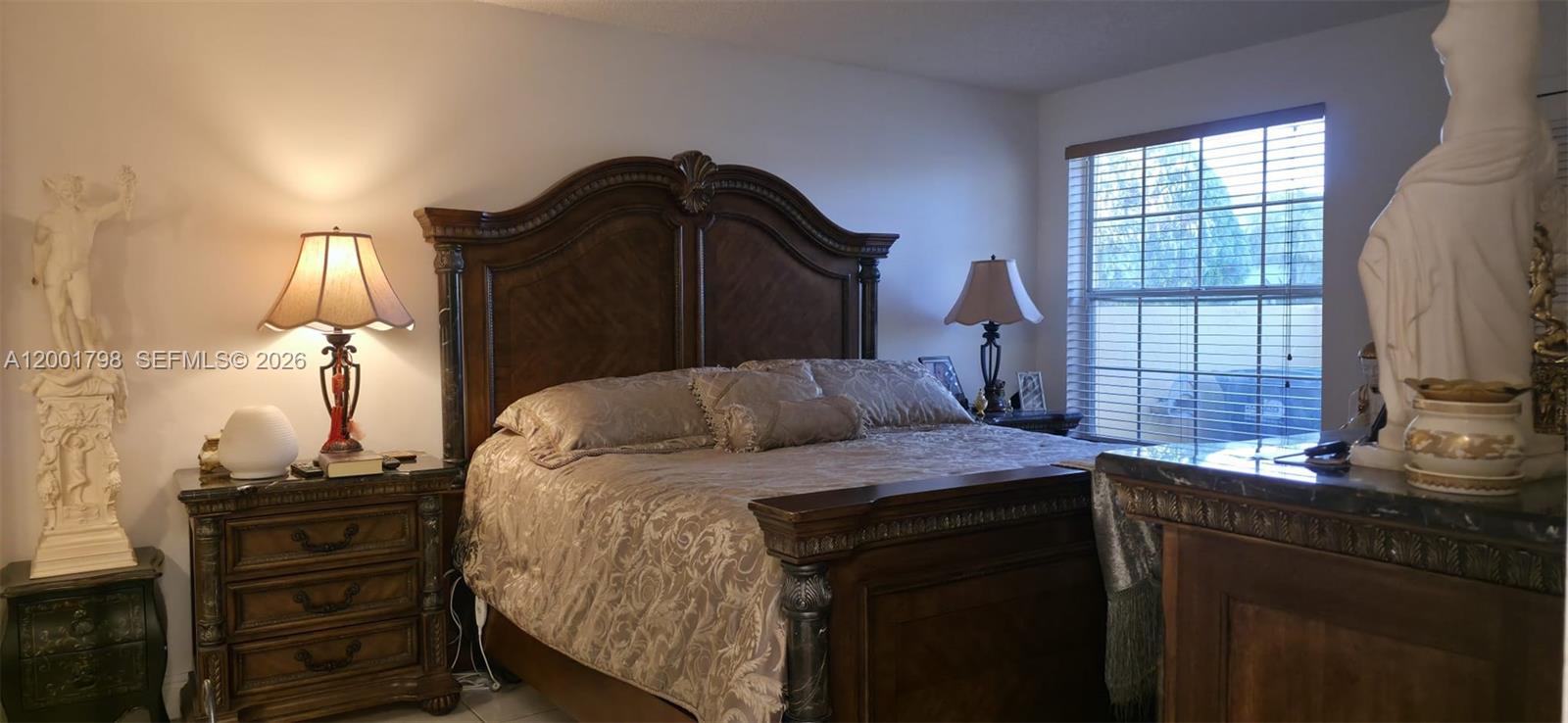 SUNSET SHORES - Residential