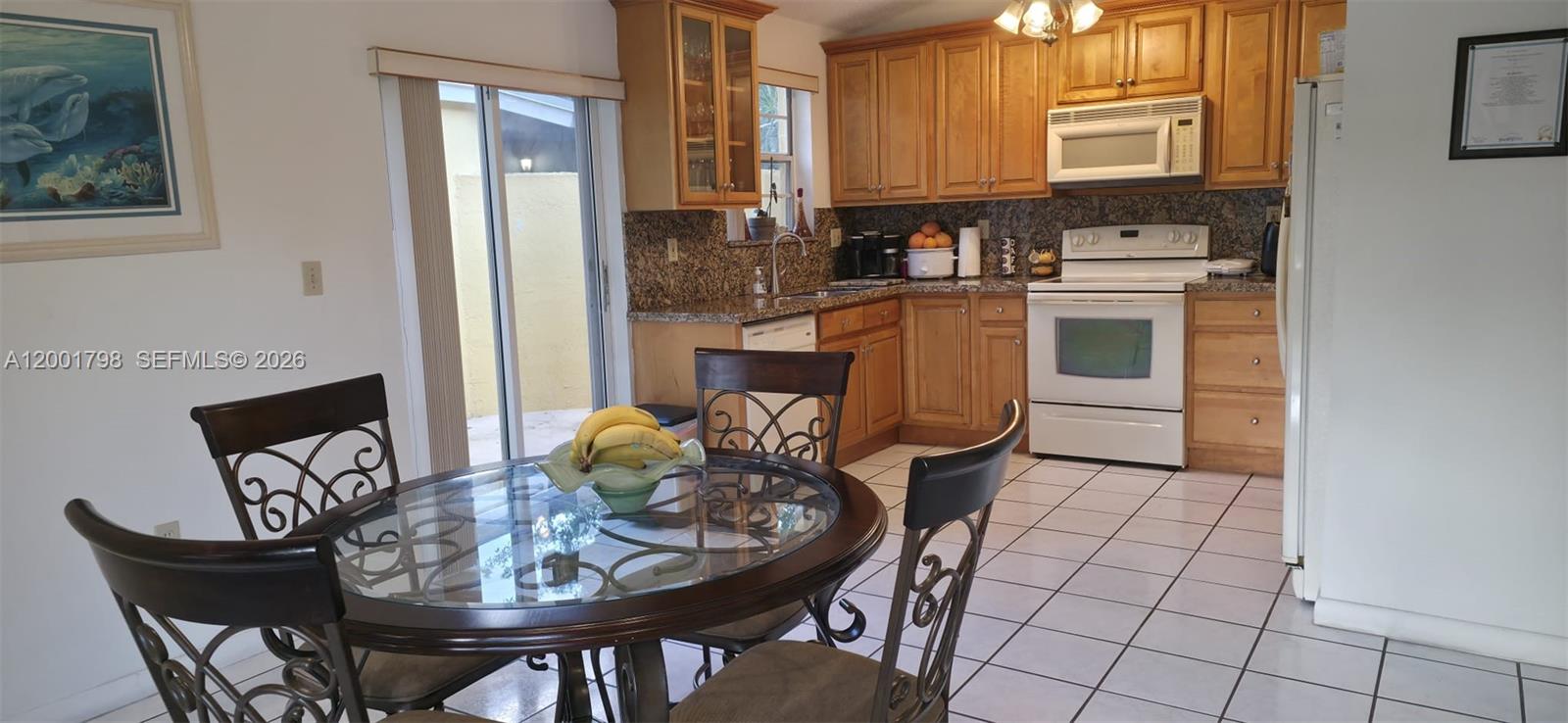 SUNSET SHORES - Residential