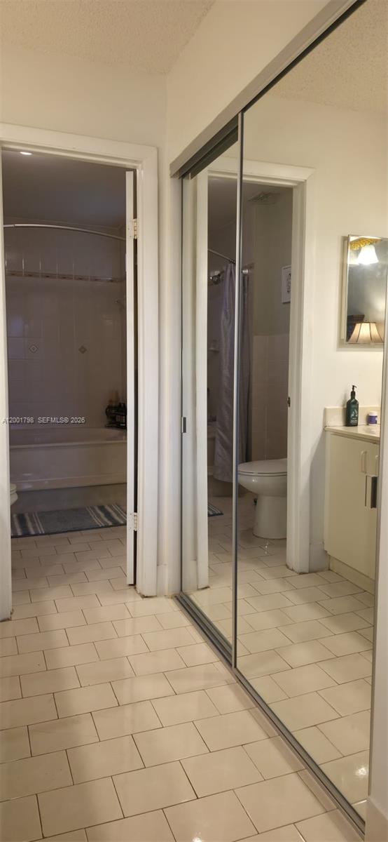 SUNSET SHORES - Residential