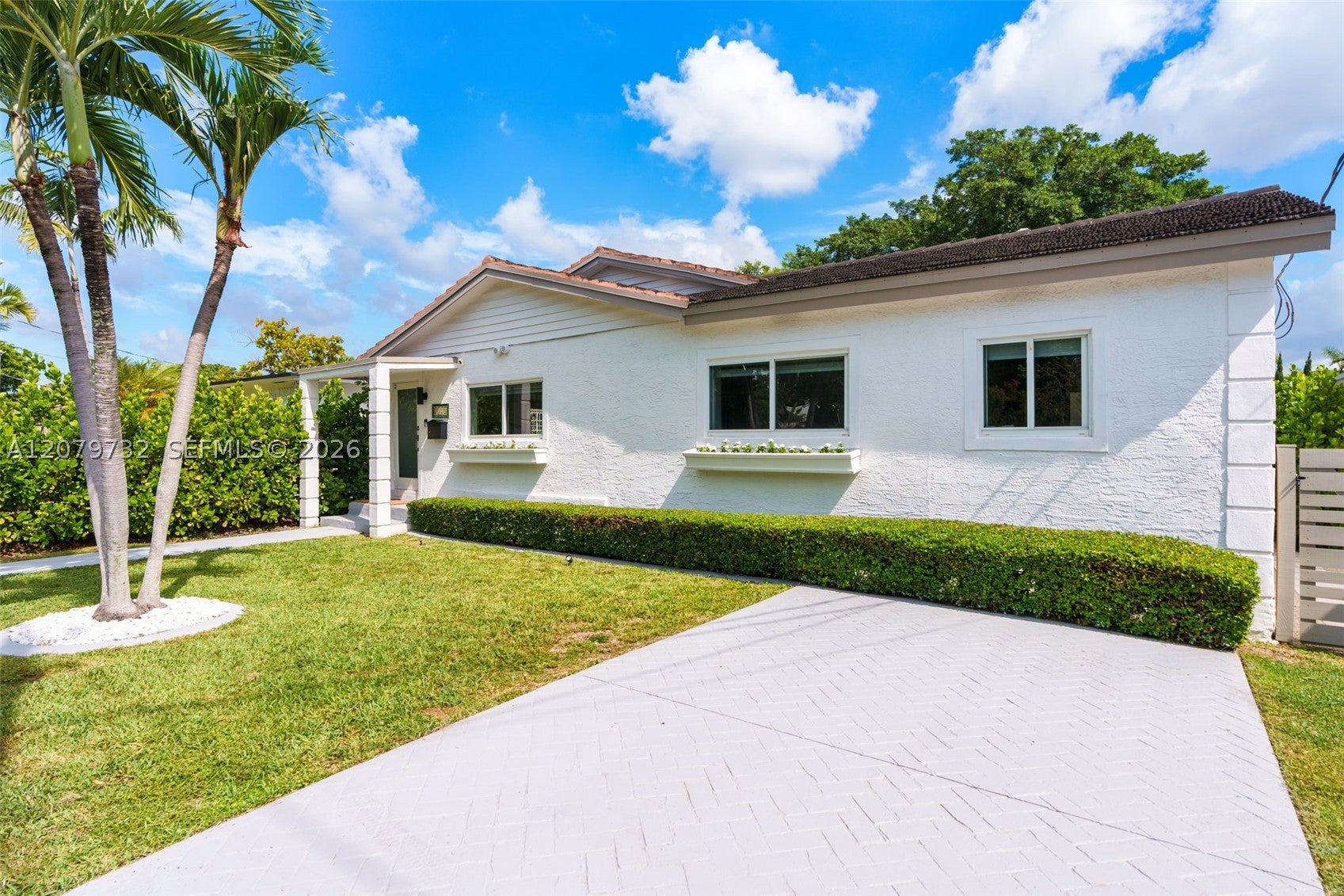 2521 SW 25th Ter
