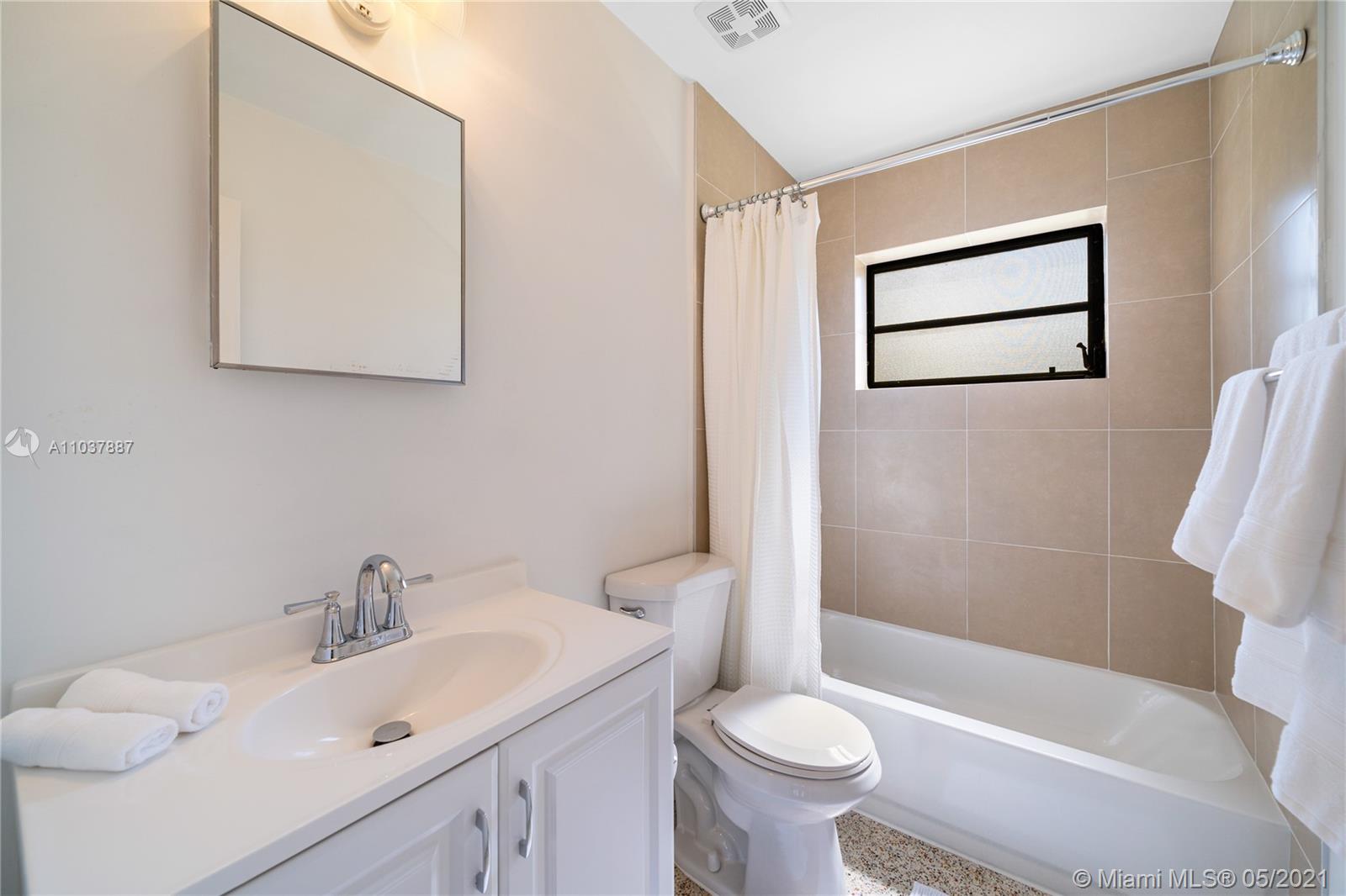 LAKE LUCERNE SEC 1 - Residential