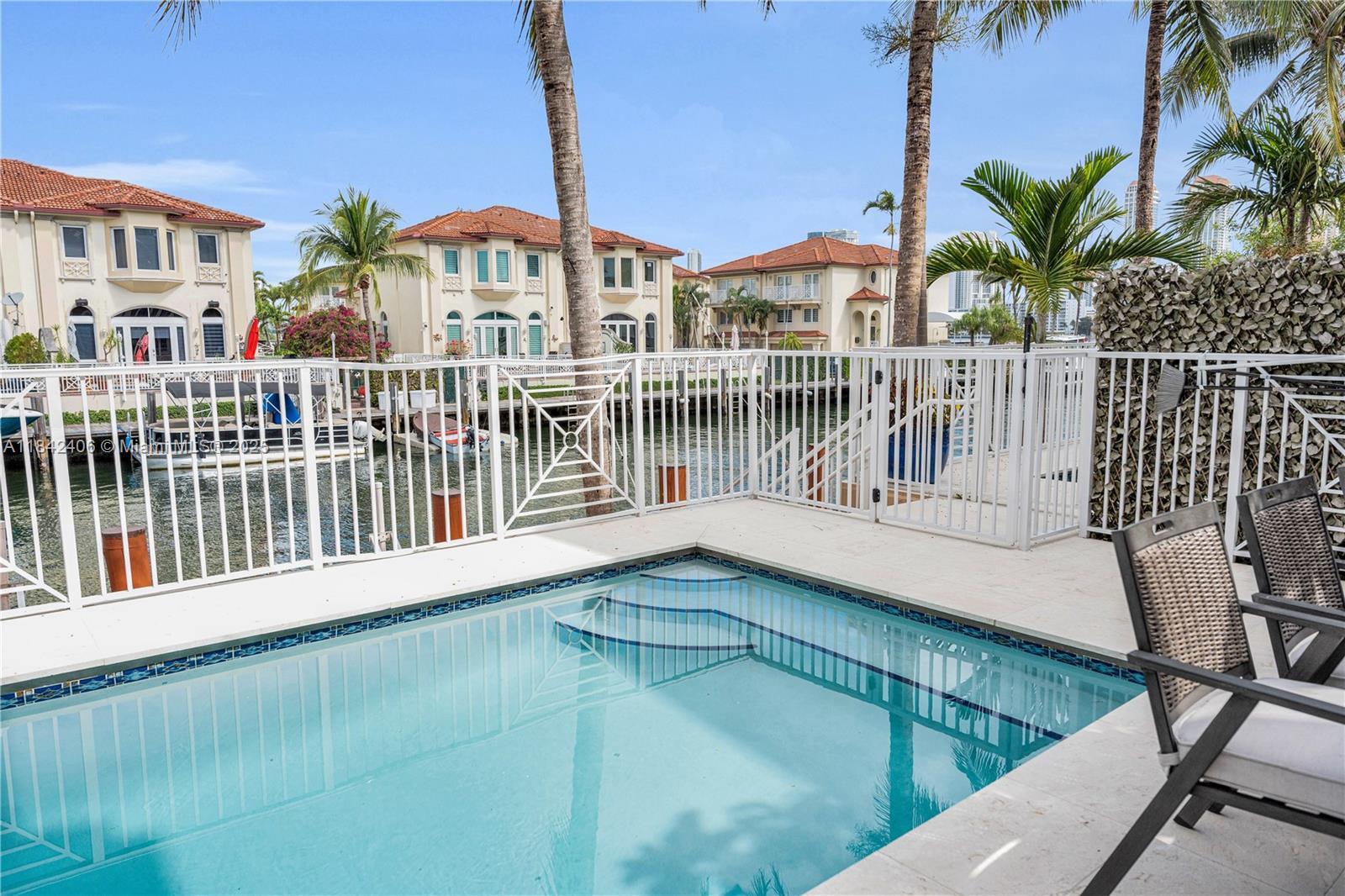 AQUAVISTA CONDO - Residential