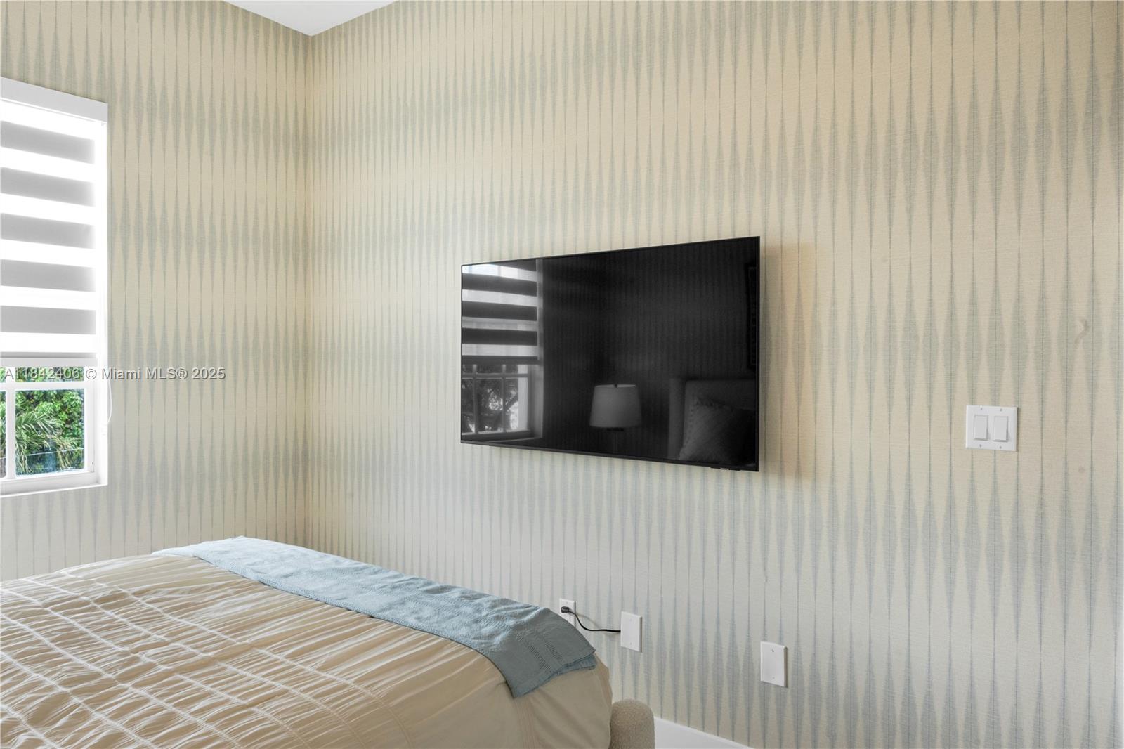 AQUAVISTA CONDO - Residential