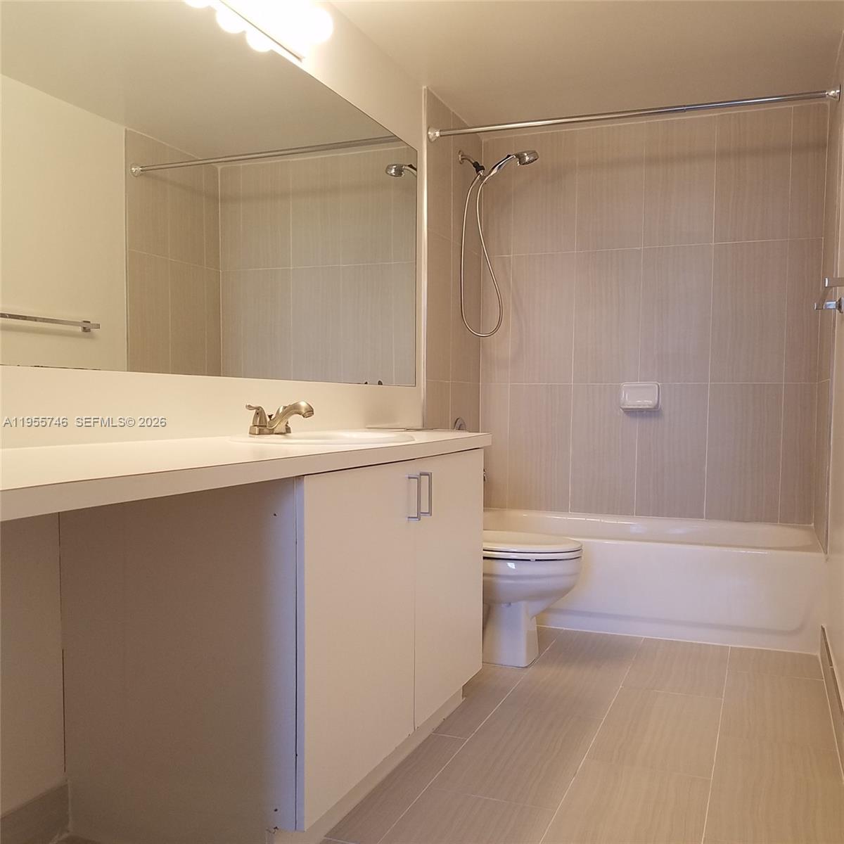 THE YACHT CLUB AT AVENTUR - Residential Lease