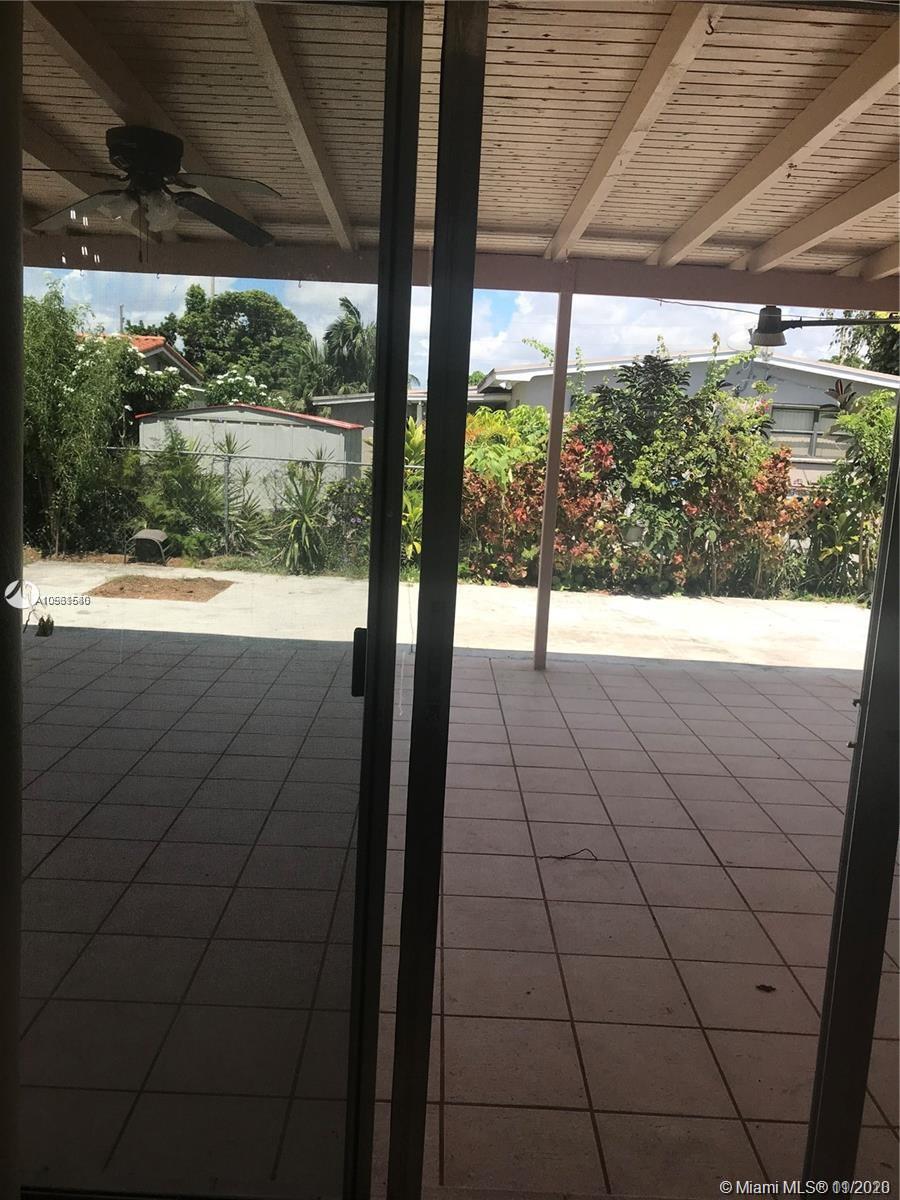 MIRACLE MANOR 5TH ADDN - Residential Lease