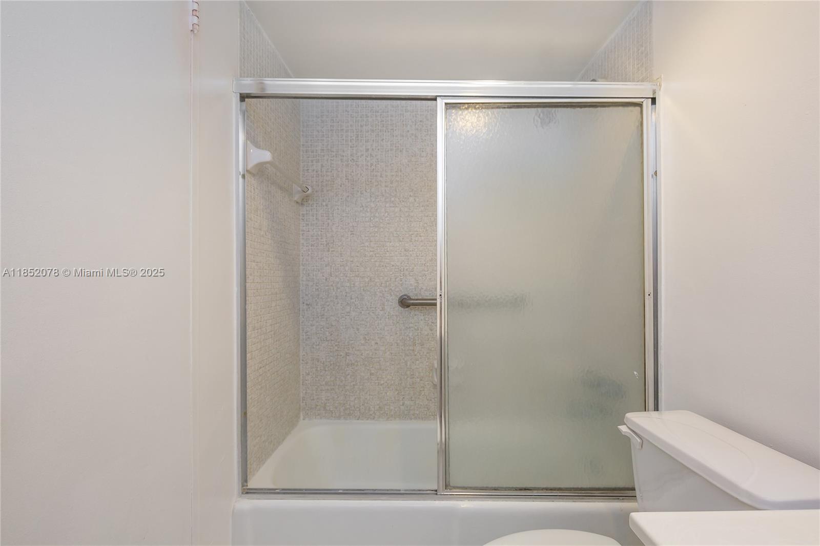 TIDES ON HOLLYWOOD BEACH - Residential