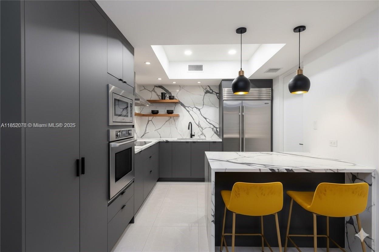 TIDES ON HOLLYWOOD BEACH - Residential