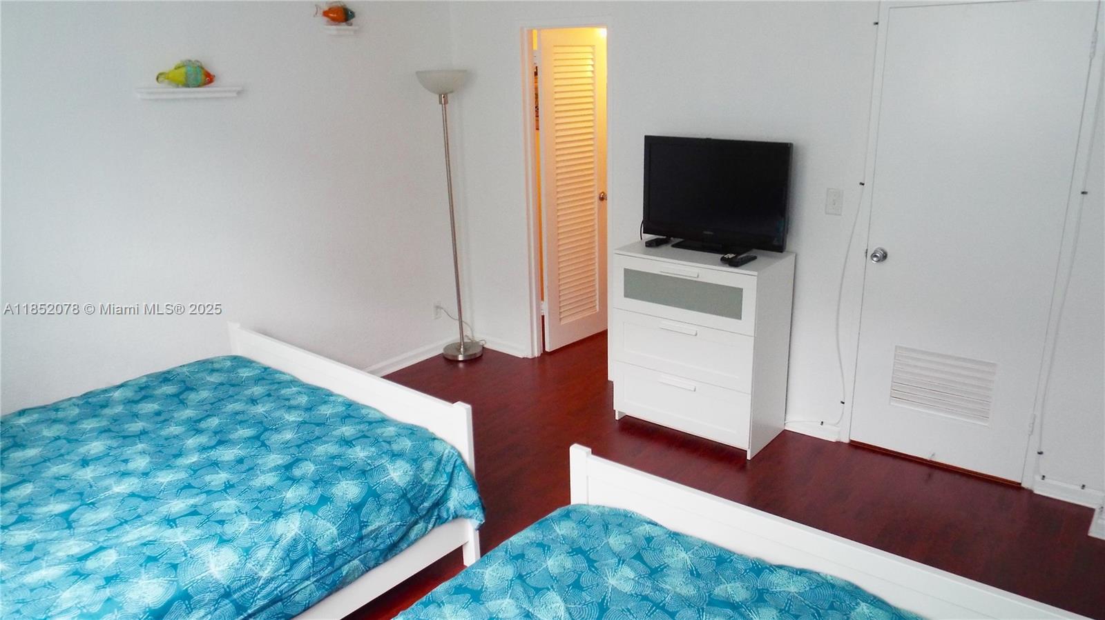 TIDES ON HOLLYWOOD BEACH - Residential