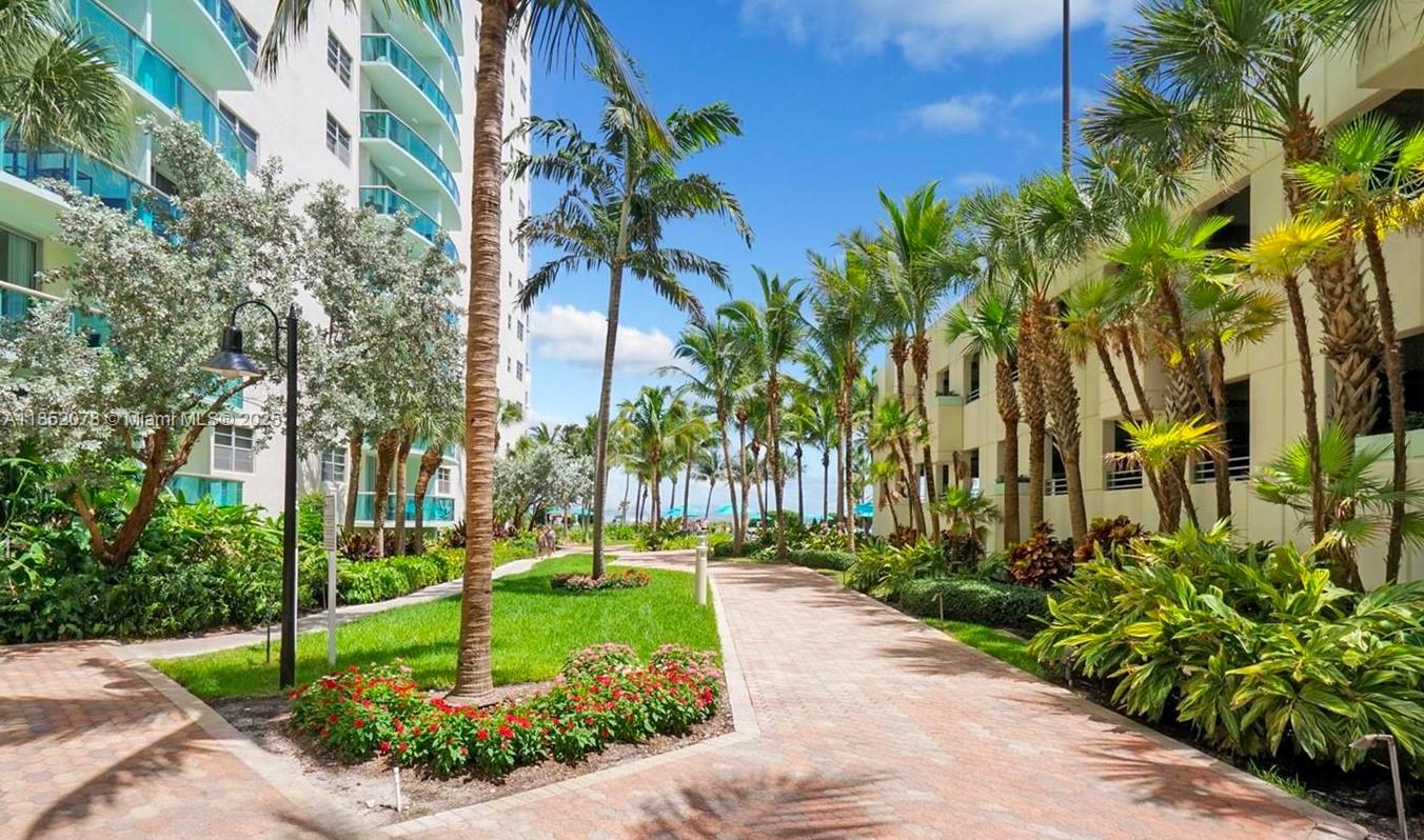 3901 S Ocean Dr 2D