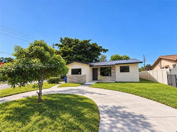 424 3rd Hallandale Beach FL 33009