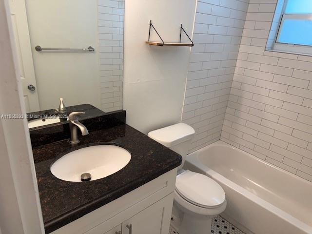 LAKE WORTH TOWN OF - Residential Lease