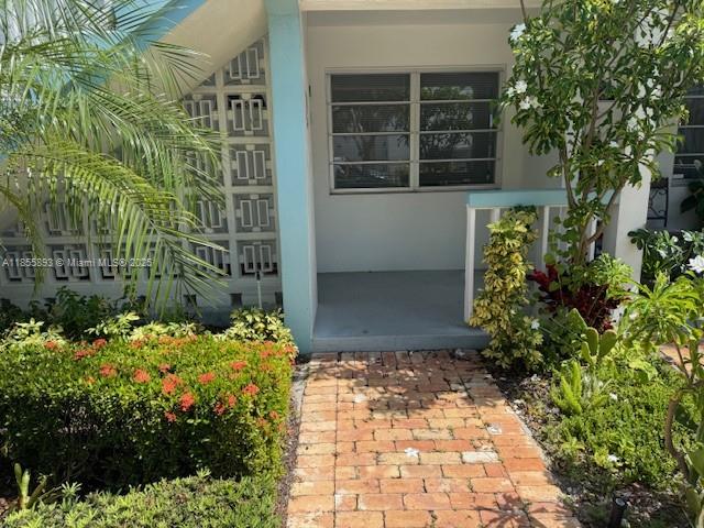 LAKE WORTH TOWN OF - Residential Lease