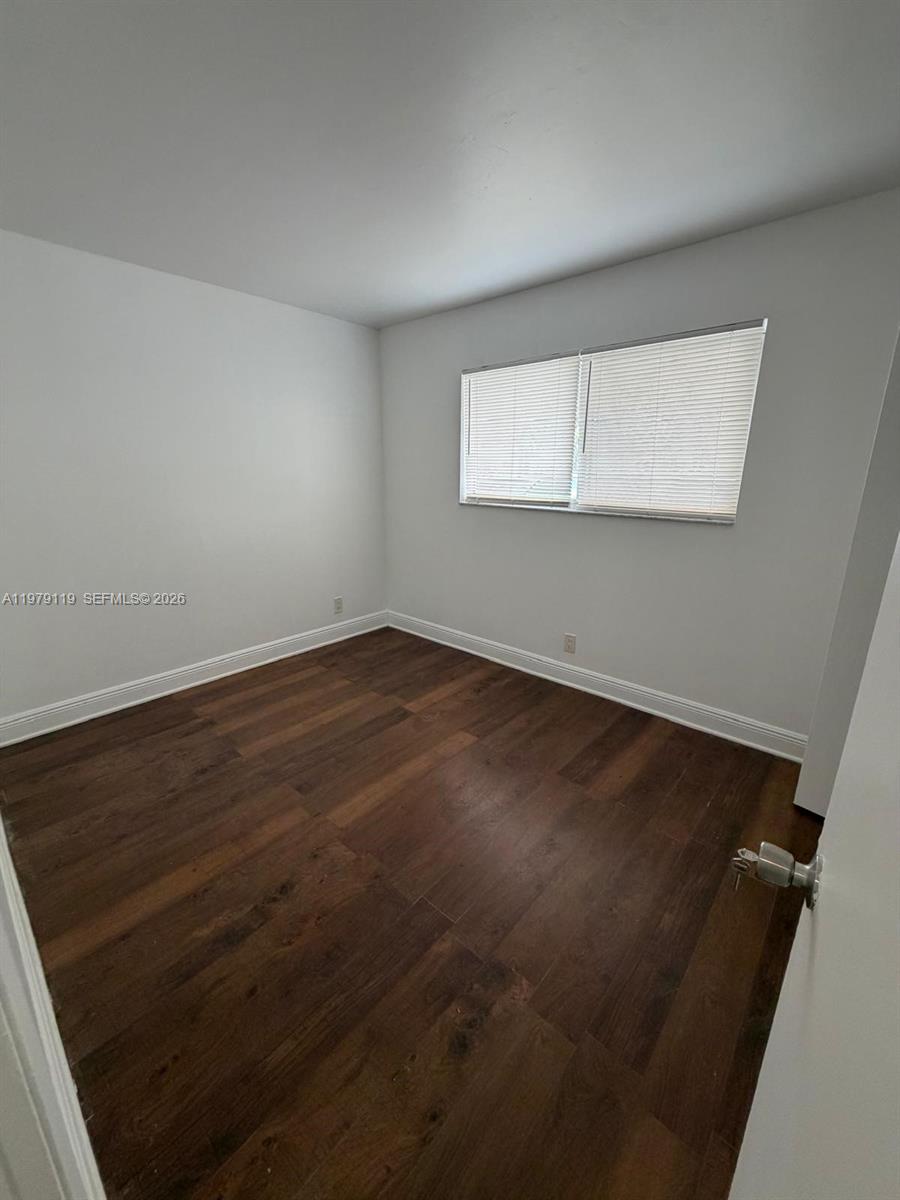 LAKESHORE AT UNIVERSITY P - Residential Lease