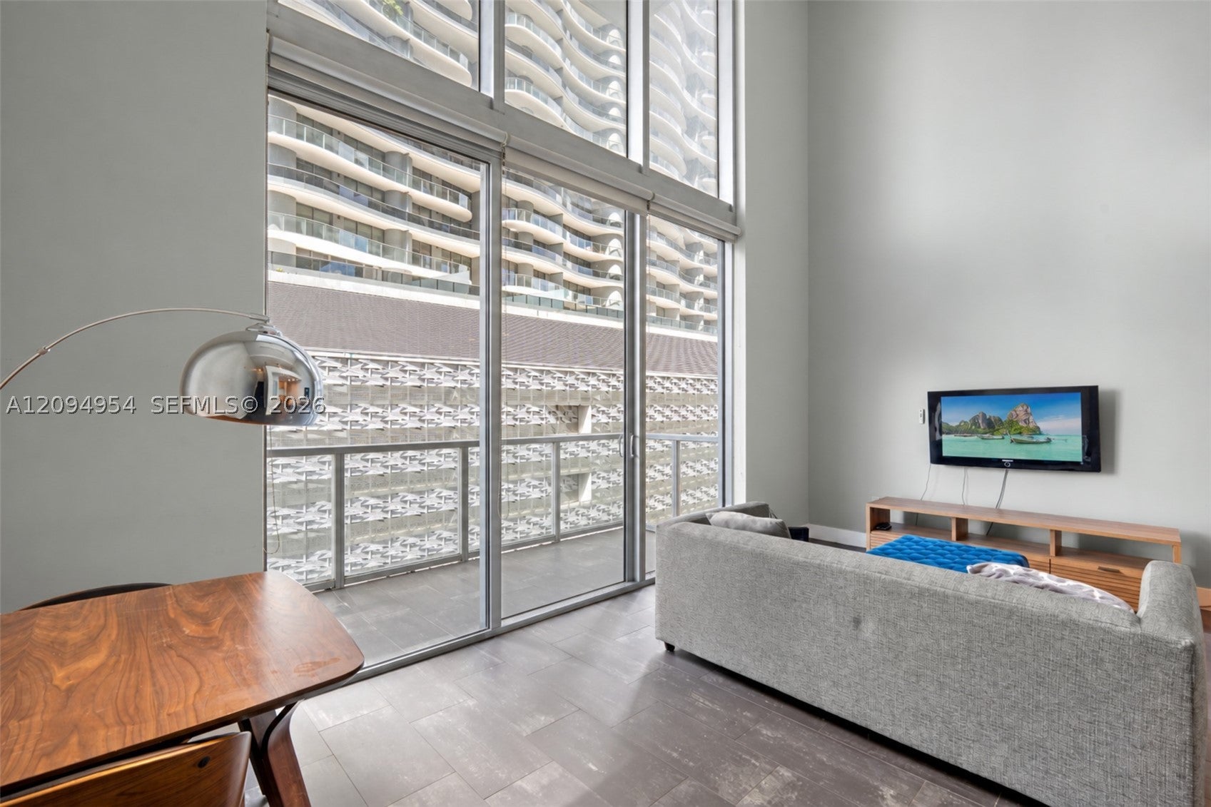 1050 Brickell Ave 1418