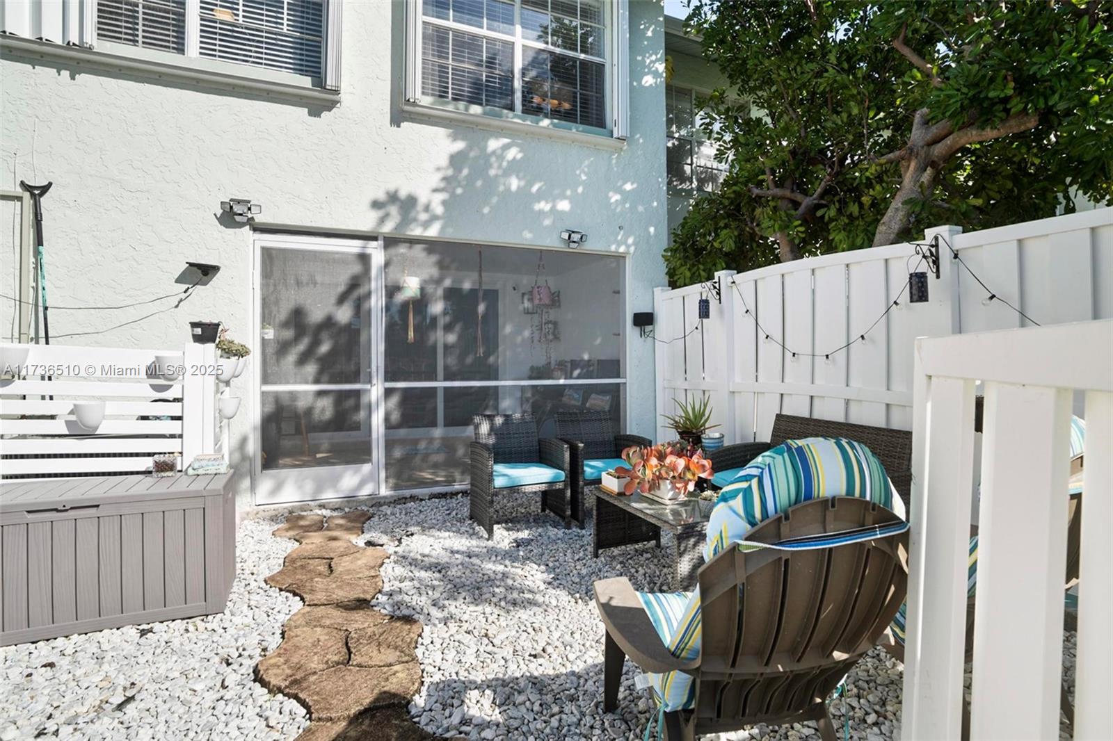 PALM CLUB WEST VILLAGE 1 - Residential