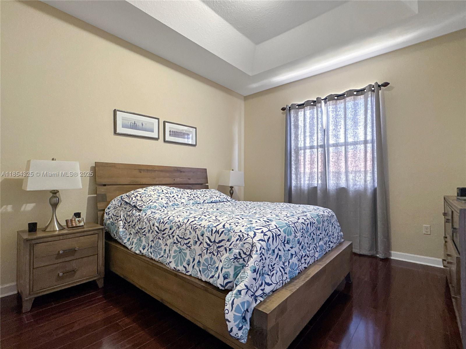 LAKES BY THE BAY GEE - Residential