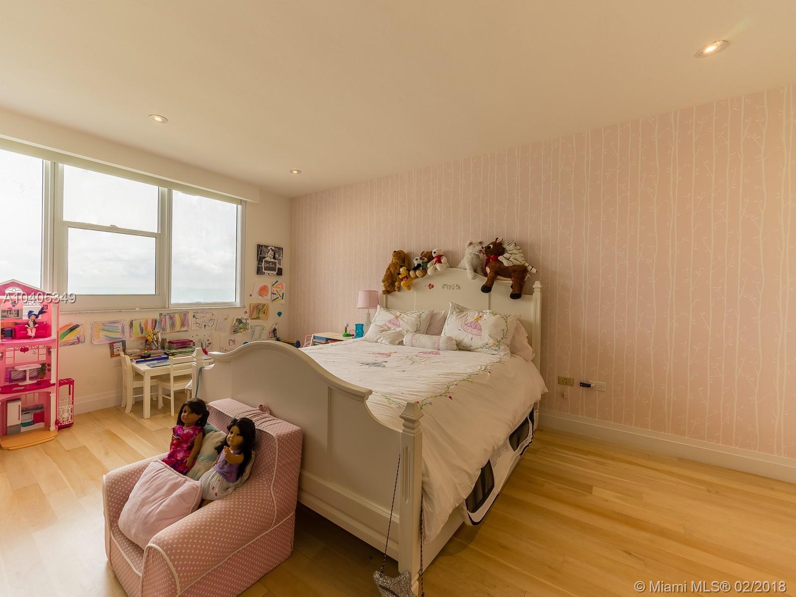 ISLAND HOUSE APT INC - CO - Residential