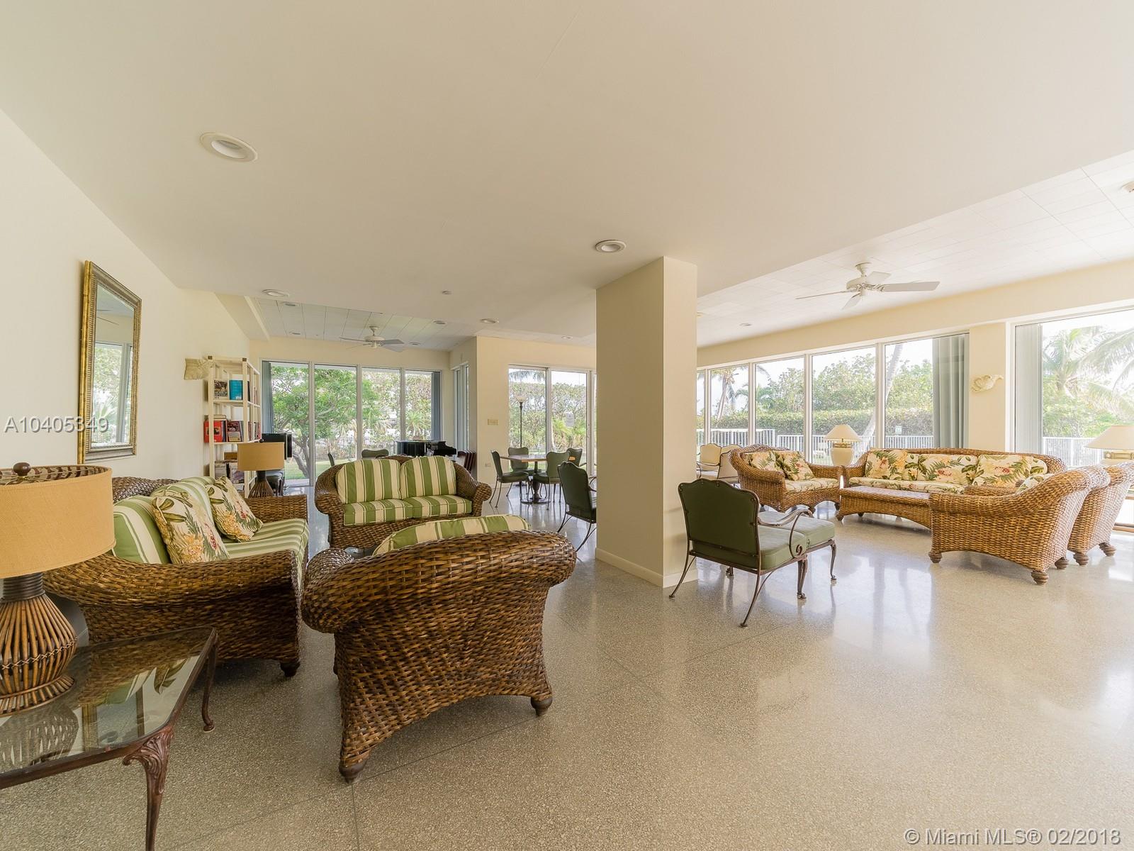 ISLAND HOUSE APT INC - CO - Residential