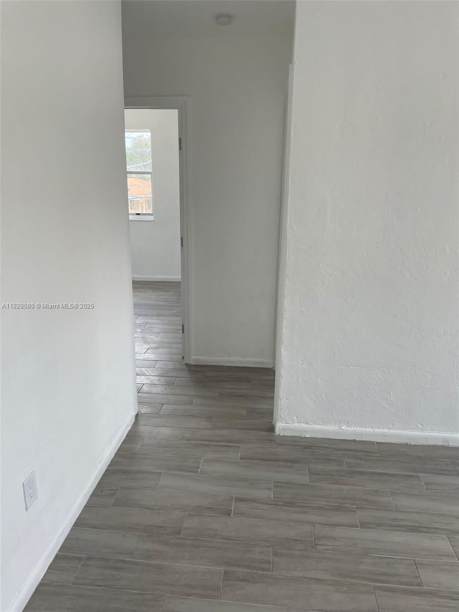 1261 NW 59th St 07