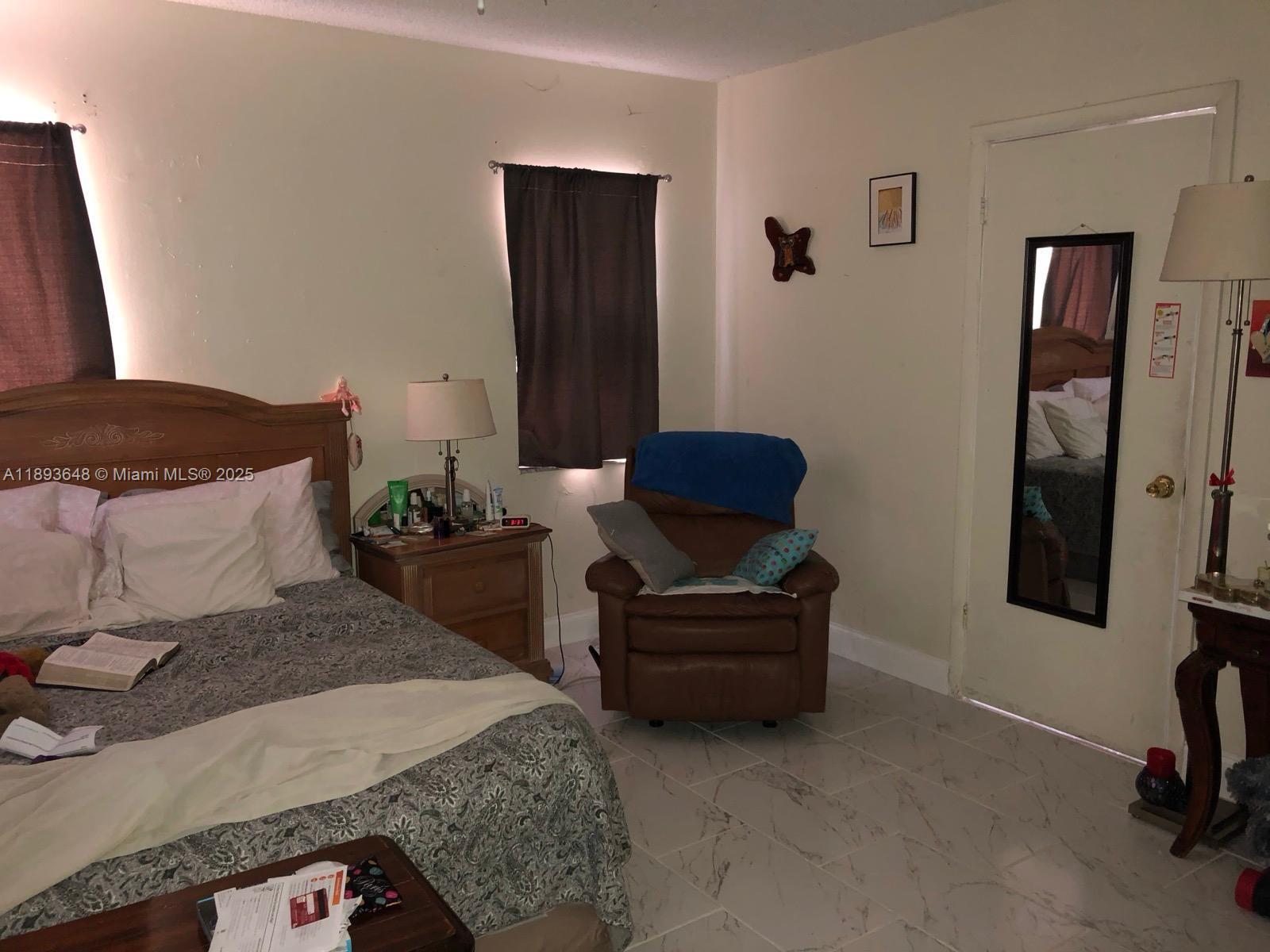 GOLD COAST TWIN VILLAS WE - Residential