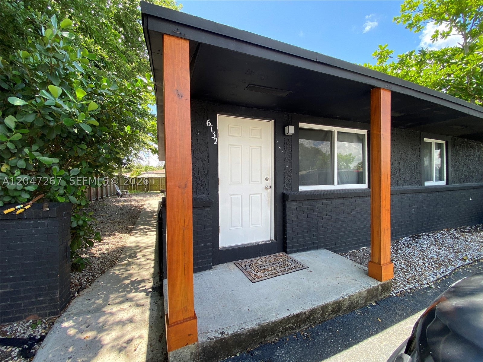 6132 SW 39th street