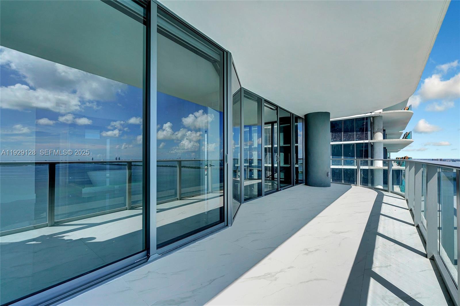 ARIA RESERVE MIAMI - Residential Lease